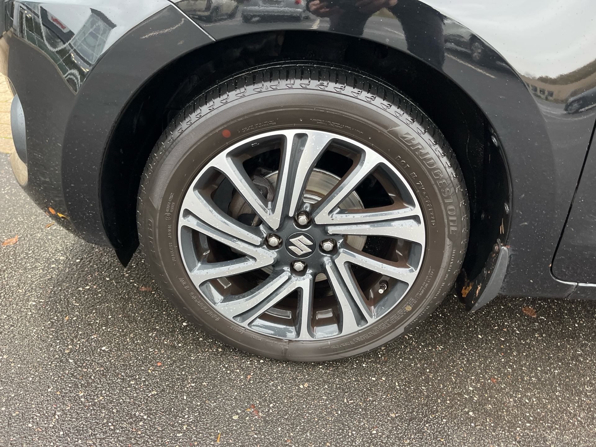 Billede af Suzuki Swift 1,2 Dualjet  Mild hybrid Exclusive AEB 83HK 5d