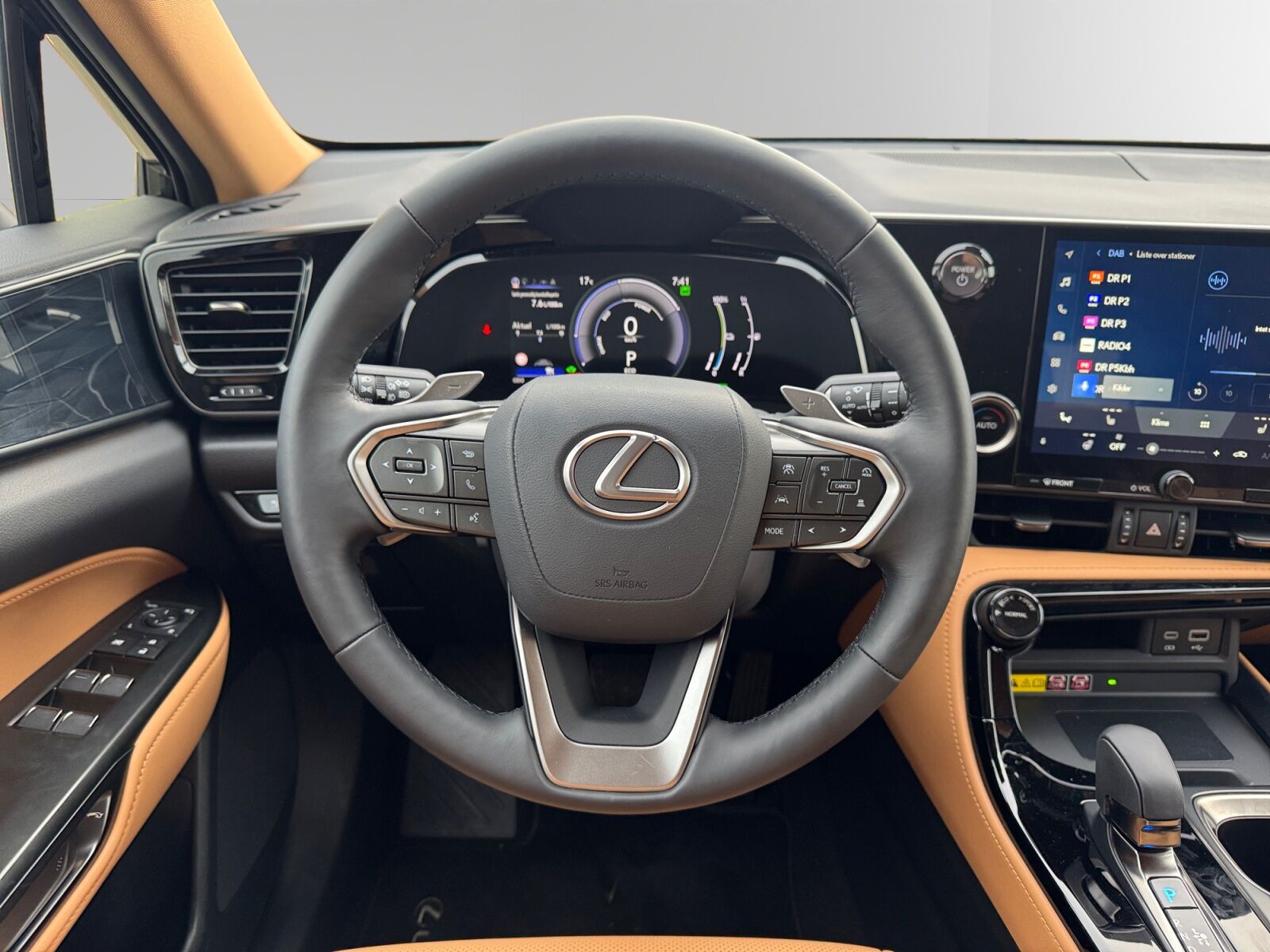 Billede af Lexus NX 450h+ 2,5 Plugin-hybrid Business Plus 4WD 309HK 5d Trinl. Gear