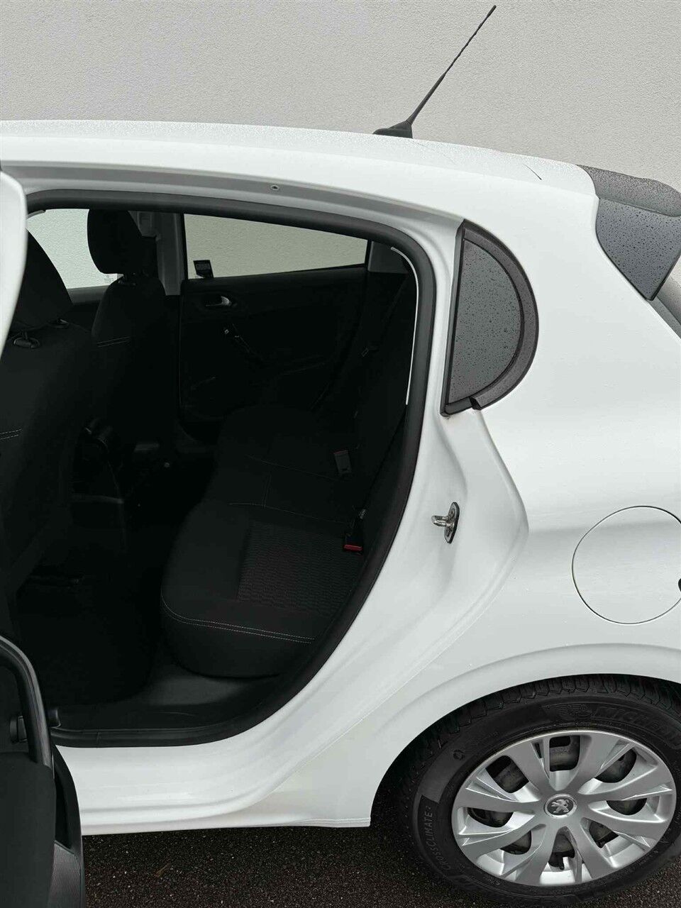 Billede af Peugeot 208 1,2 PureTech Envy 82HK 5d