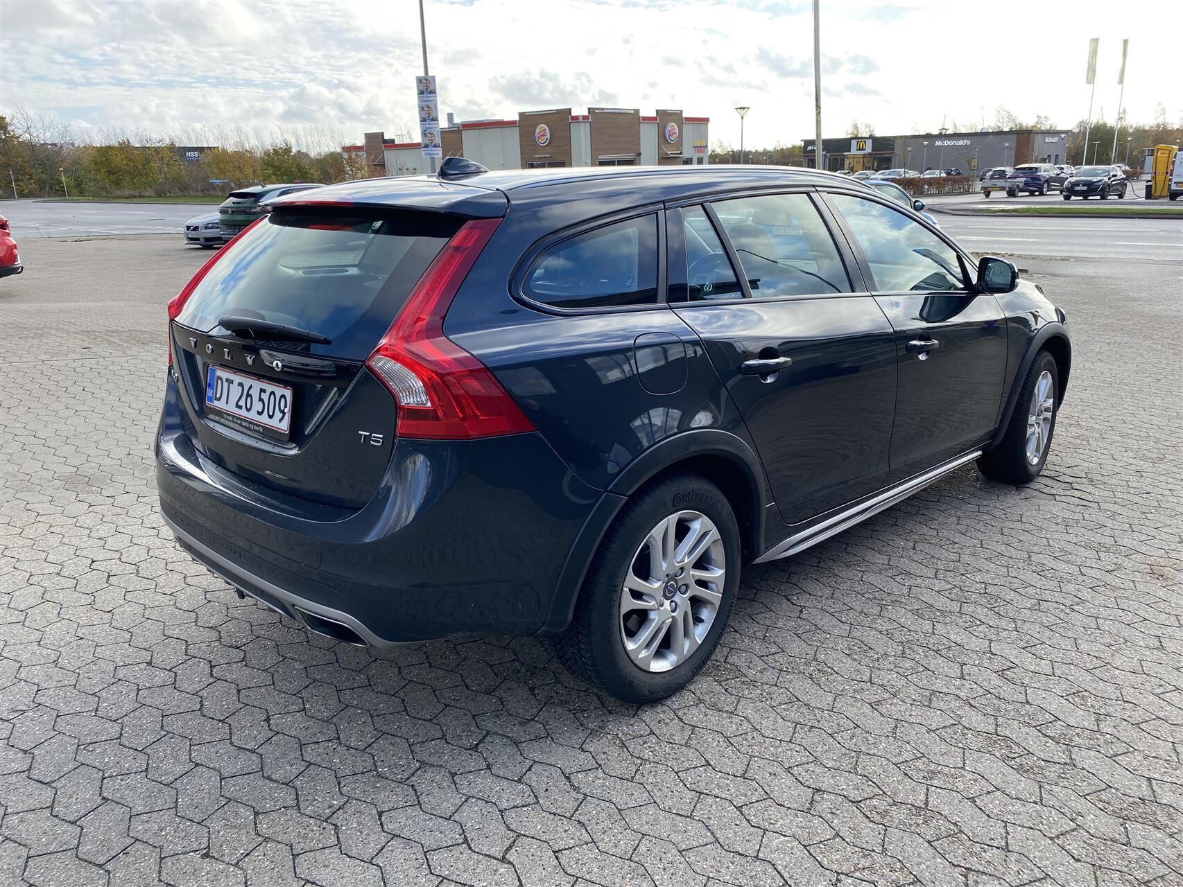 Billede af Volvo V60 Cross Country 2,0 T5 Plus 245HK Stc 8g Aut.