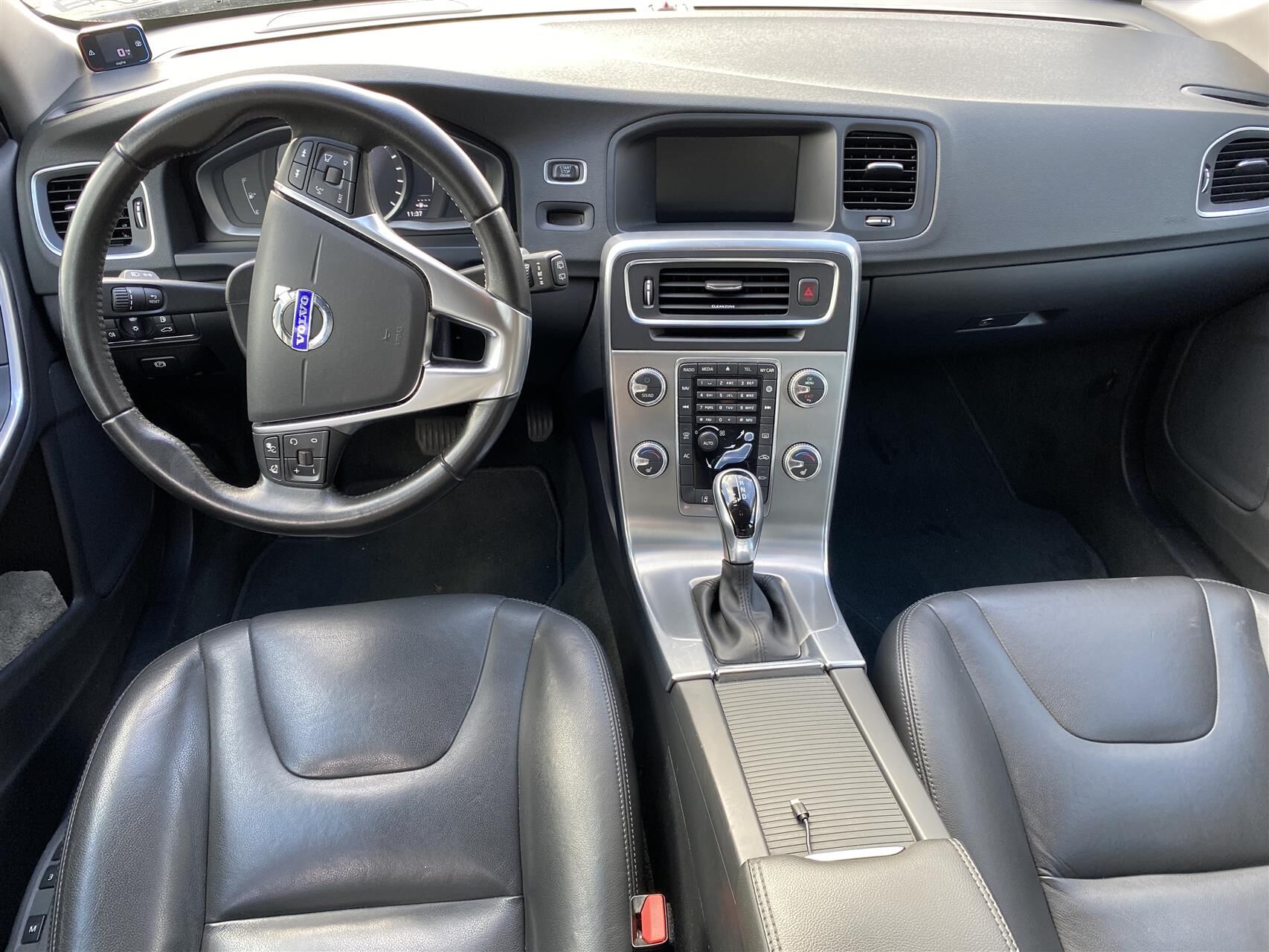 Billede af Volvo V60 Cross Country 2,0 T5 Plus 245HK Stc 8g Aut.