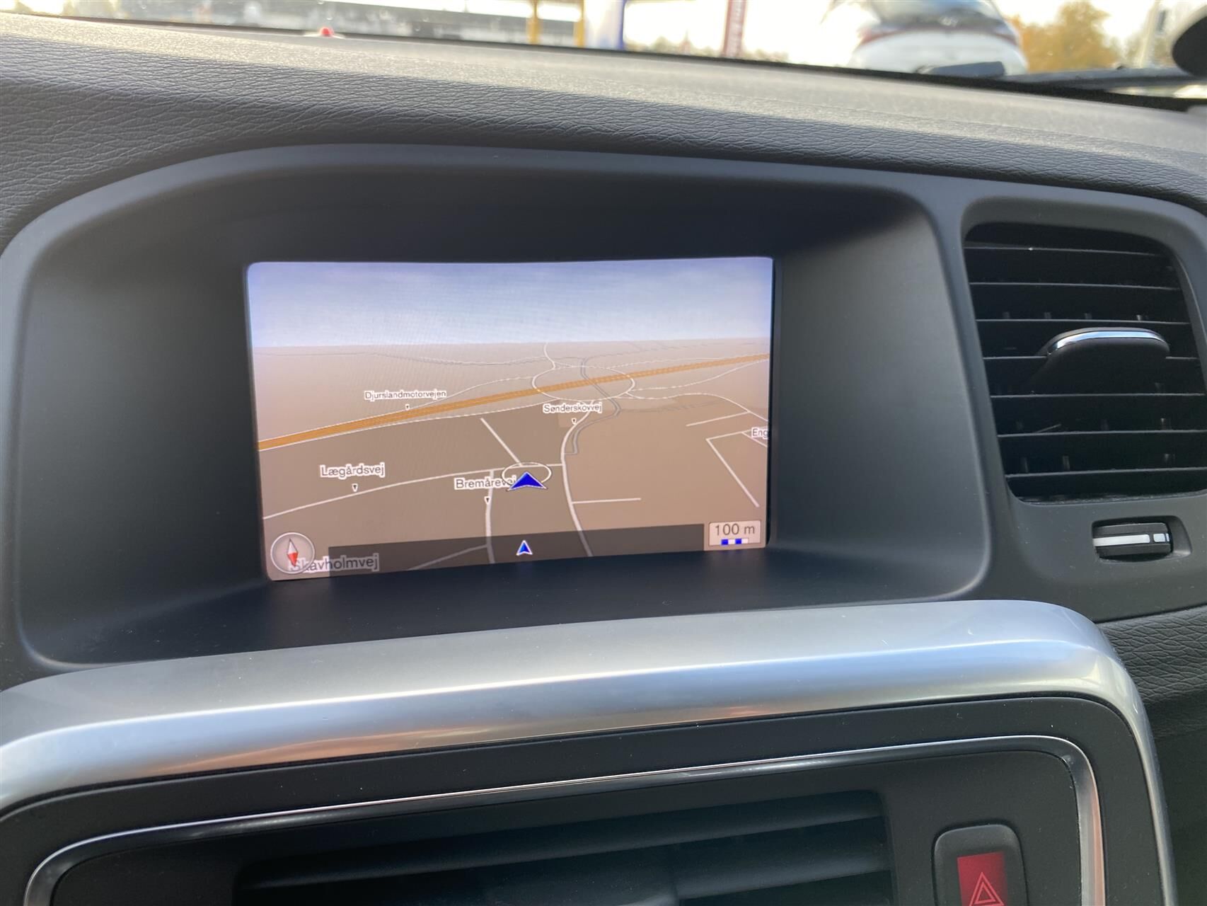 Billede af Volvo V60 Cross Country 2,0 T5 Plus 245HK Stc 8g Aut.