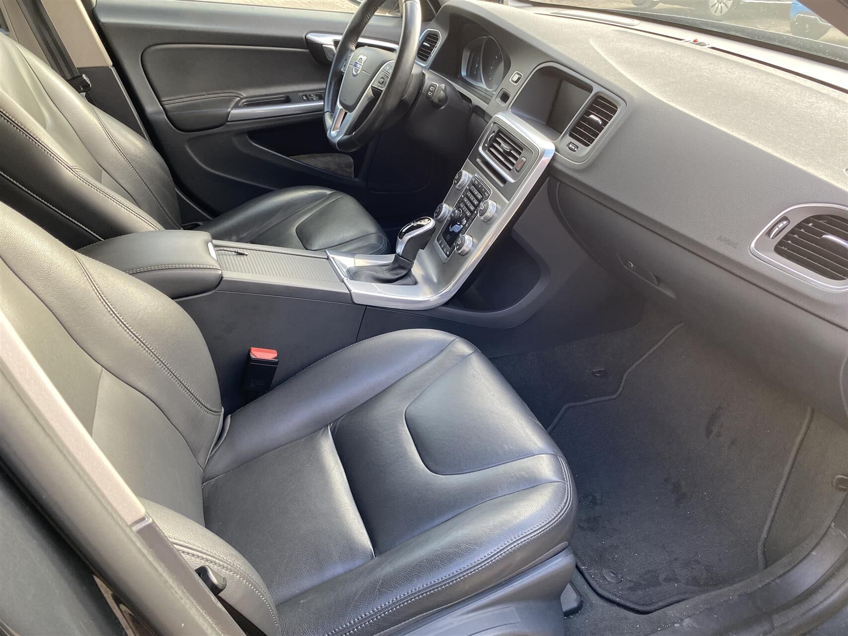 Billede af Volvo V60 Cross Country 2,0 T5 Plus 245HK Stc 8g Aut.