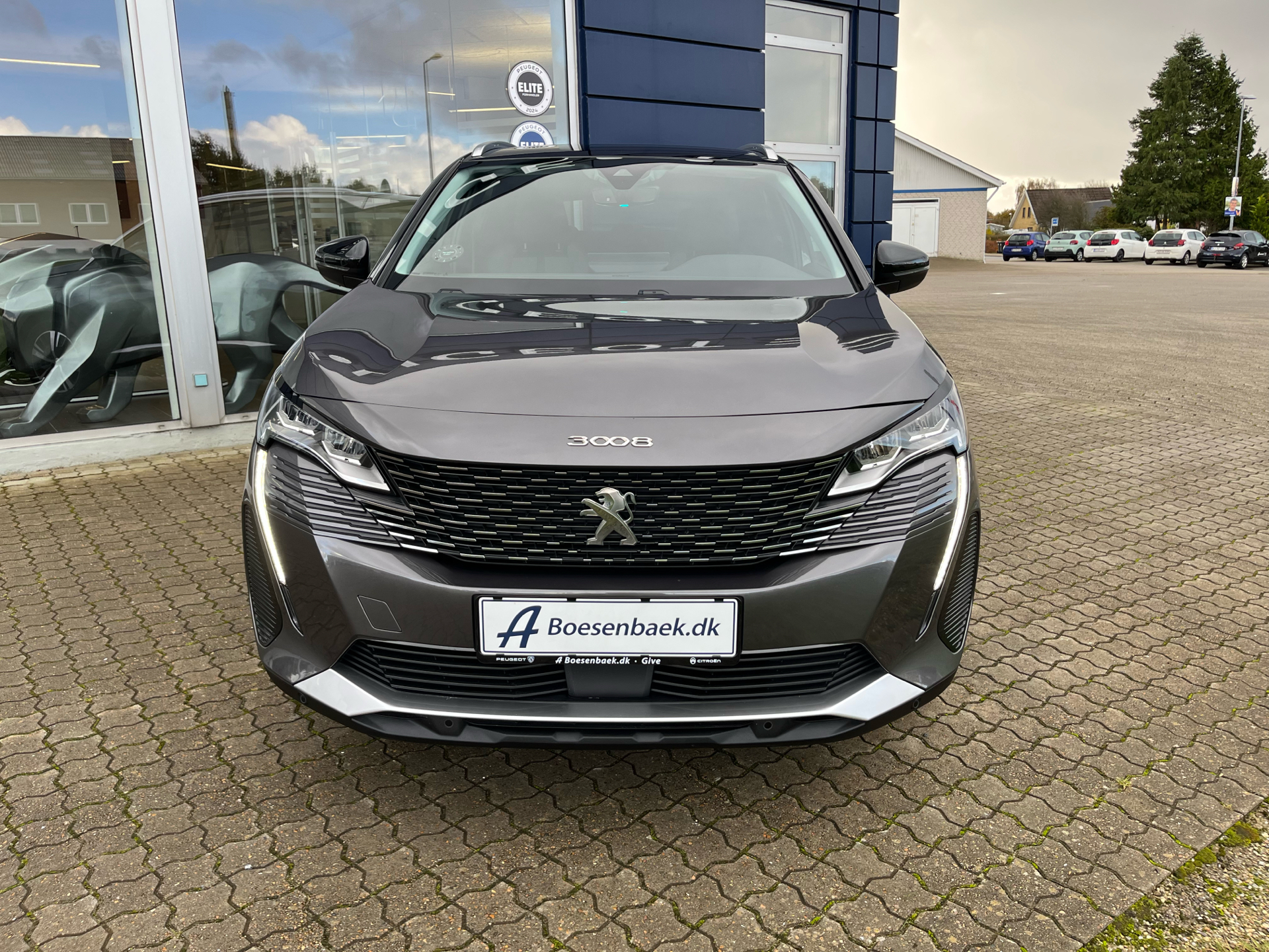 Billede af Peugeot 3008 1,6 PureTech  Plugin-hybrid First Selection EAT8 225HK 5d 8g Aut.