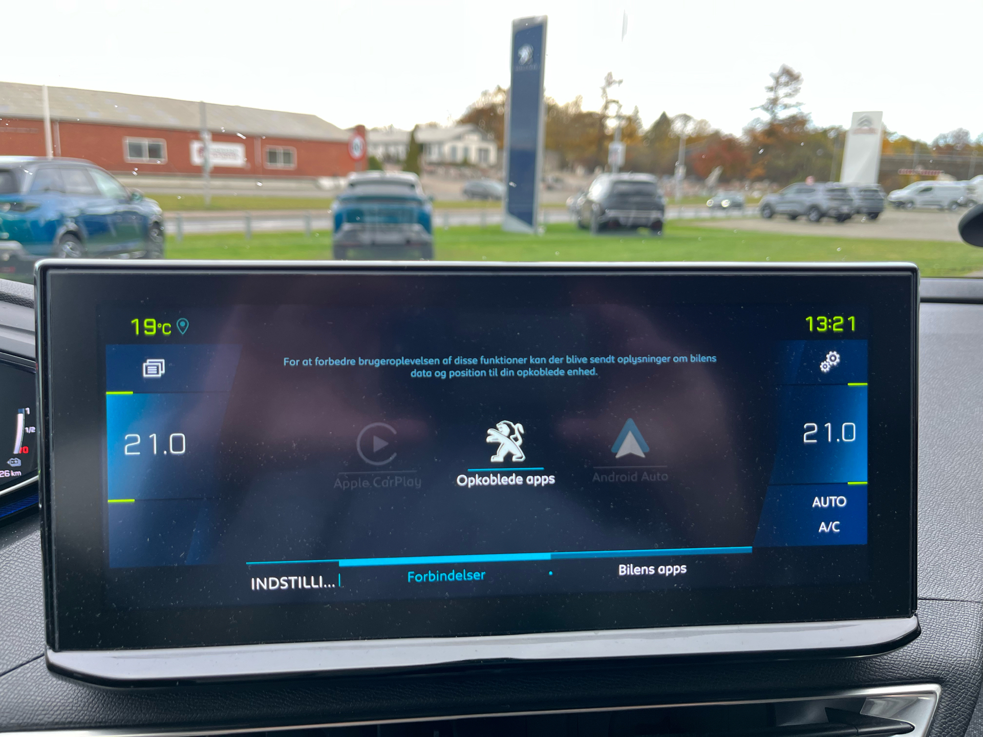 Billede af Peugeot 3008 1,6 PureTech  Plugin-hybrid First Selection EAT8 225HK 5d 8g Aut.