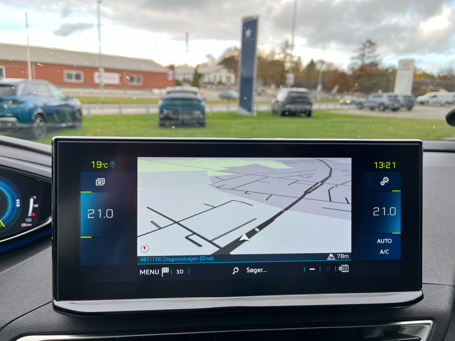 Billede af Peugeot 3008 1,6 PureTech  Plugin-hybrid First Selection EAT8 225HK 5d 8g Aut.