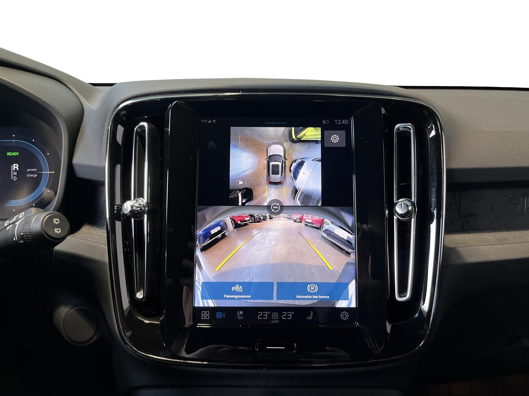 Billede af Volvo EX40 Single Motor Extended Range Plus 252HK 5d Aut.