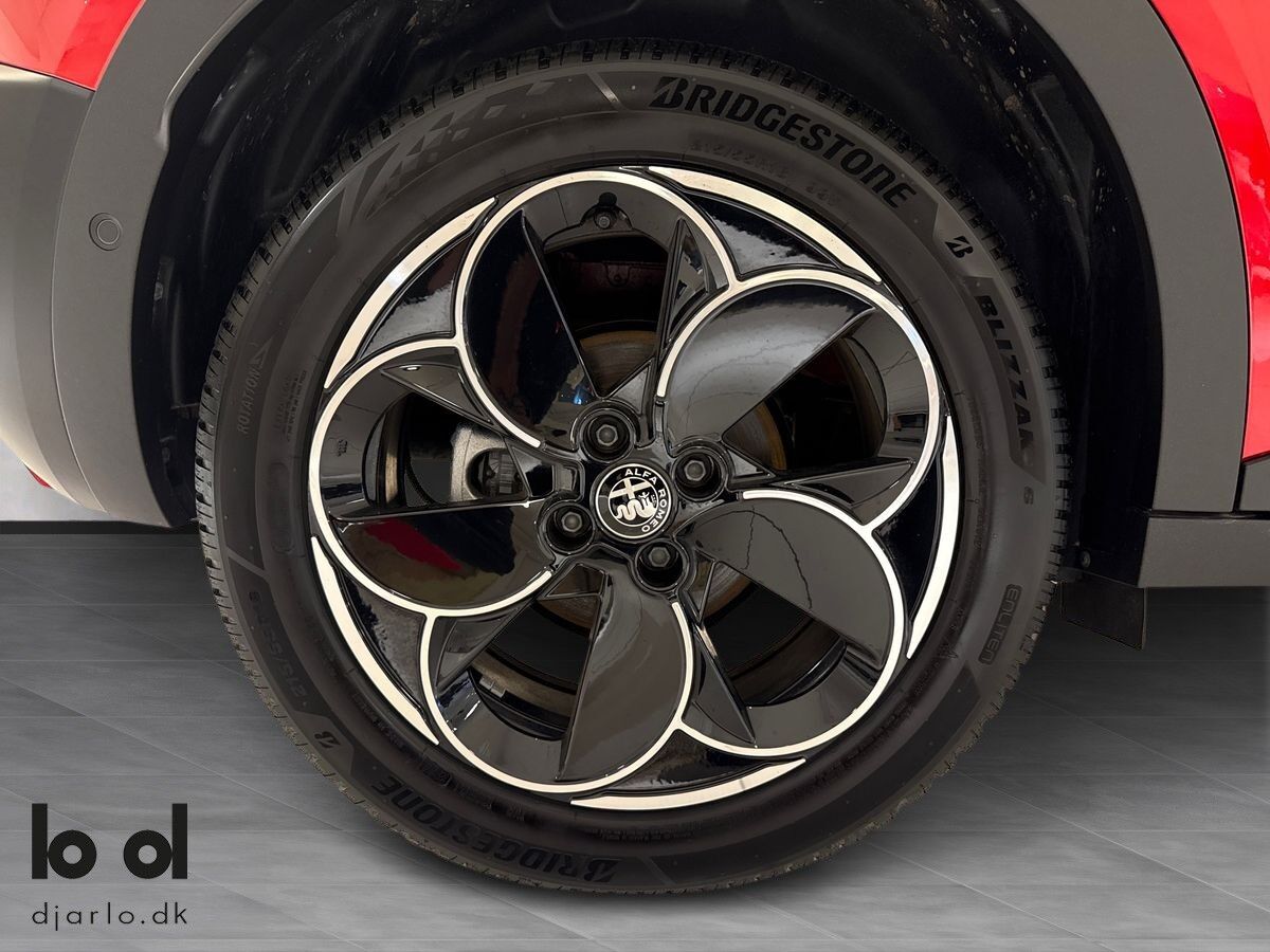 Billede af Alfa Romeo Junior EL Speciale 156HK 5d Aut.