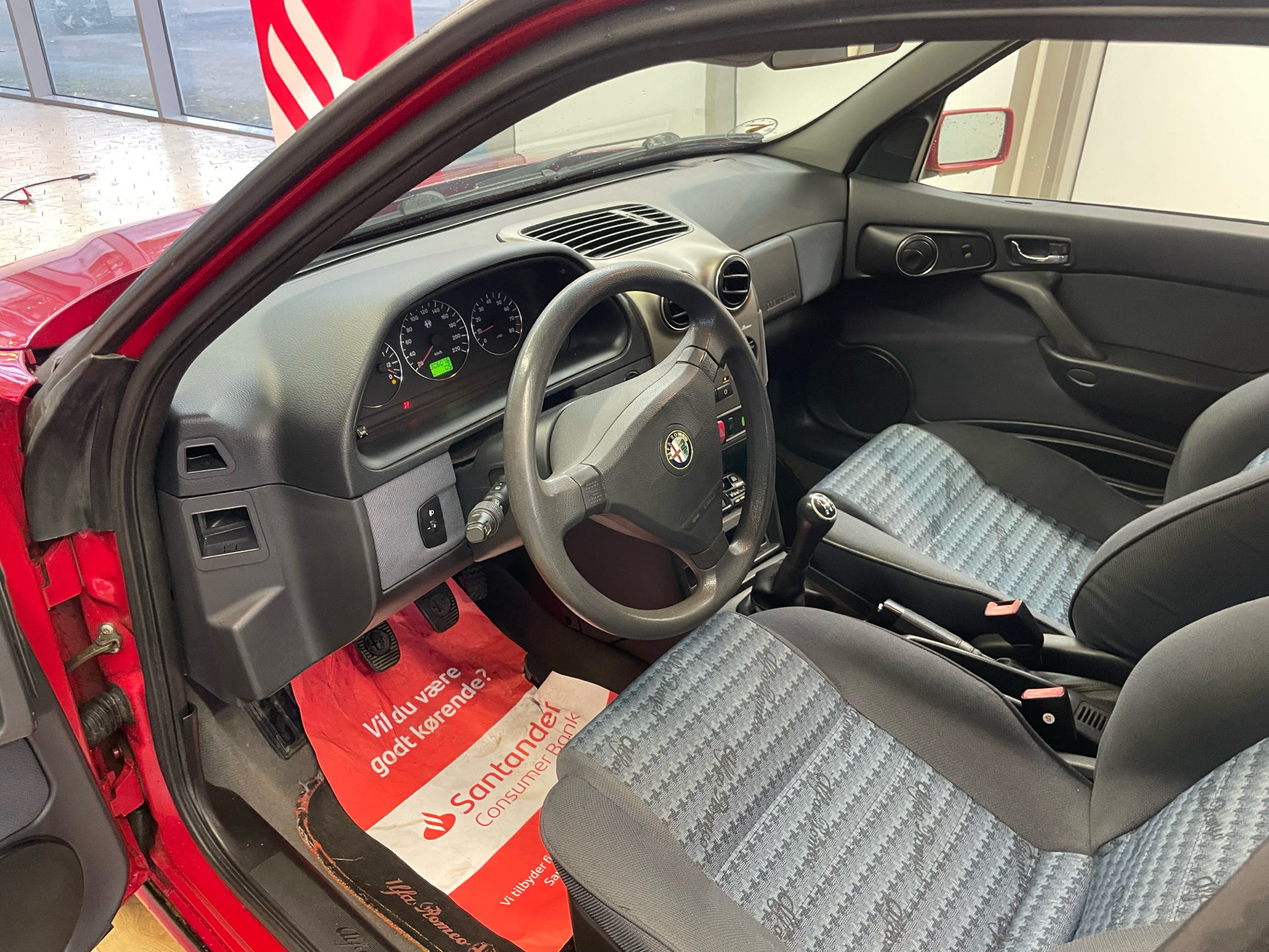 Billede af Alfa Romeo 146 1,6 T.Spark 16V L 120HK 5d