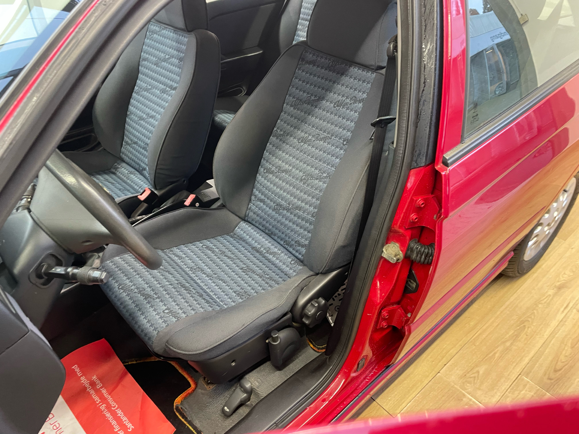 Billede af Alfa Romeo 146 1,6 T.Spark 16V L 120HK 5d