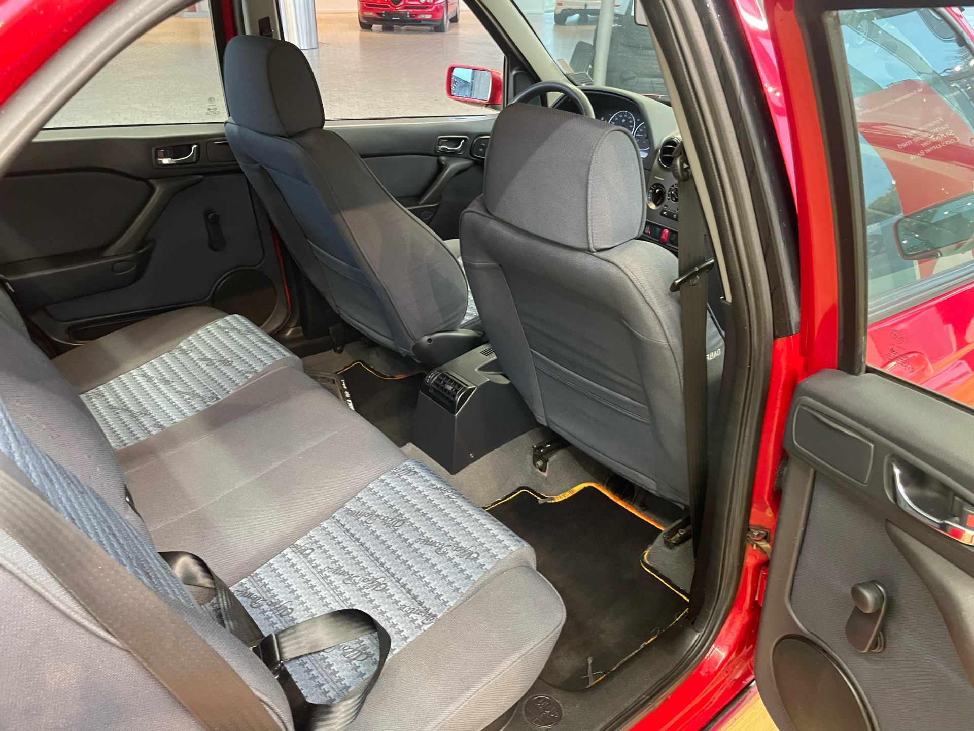 Billede af Alfa Romeo 146 1,6 T.Spark 16V L 120HK 5d