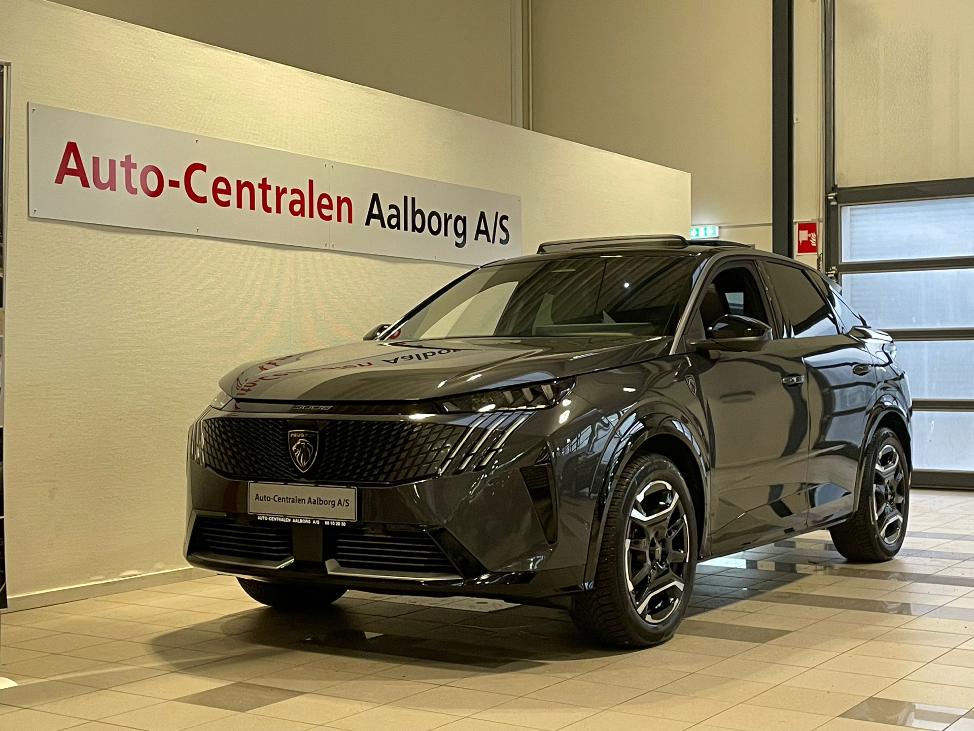 Billede af Peugeot e-3008 EL GT Pack 210HK 5d Aut.