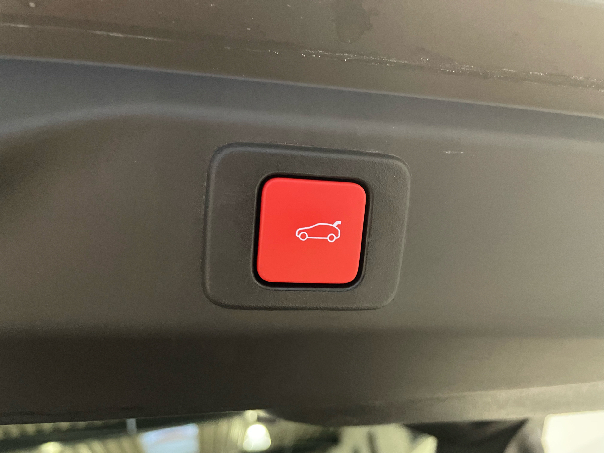 Billede af Peugeot e-3008 EL GT Pack 210HK 5d Aut.