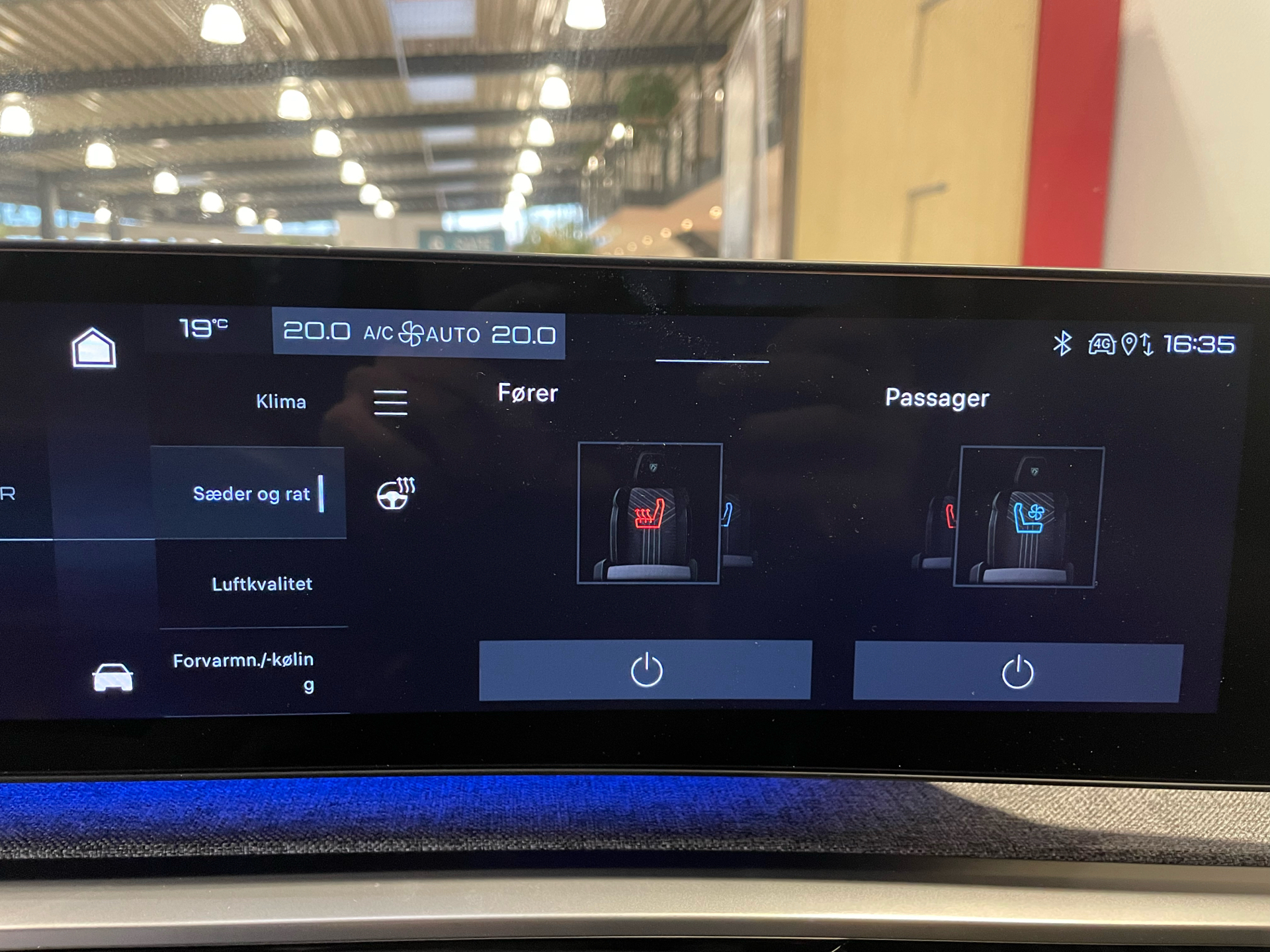 Billede af Peugeot e-3008 EL GT Pack 210HK 5d Aut.