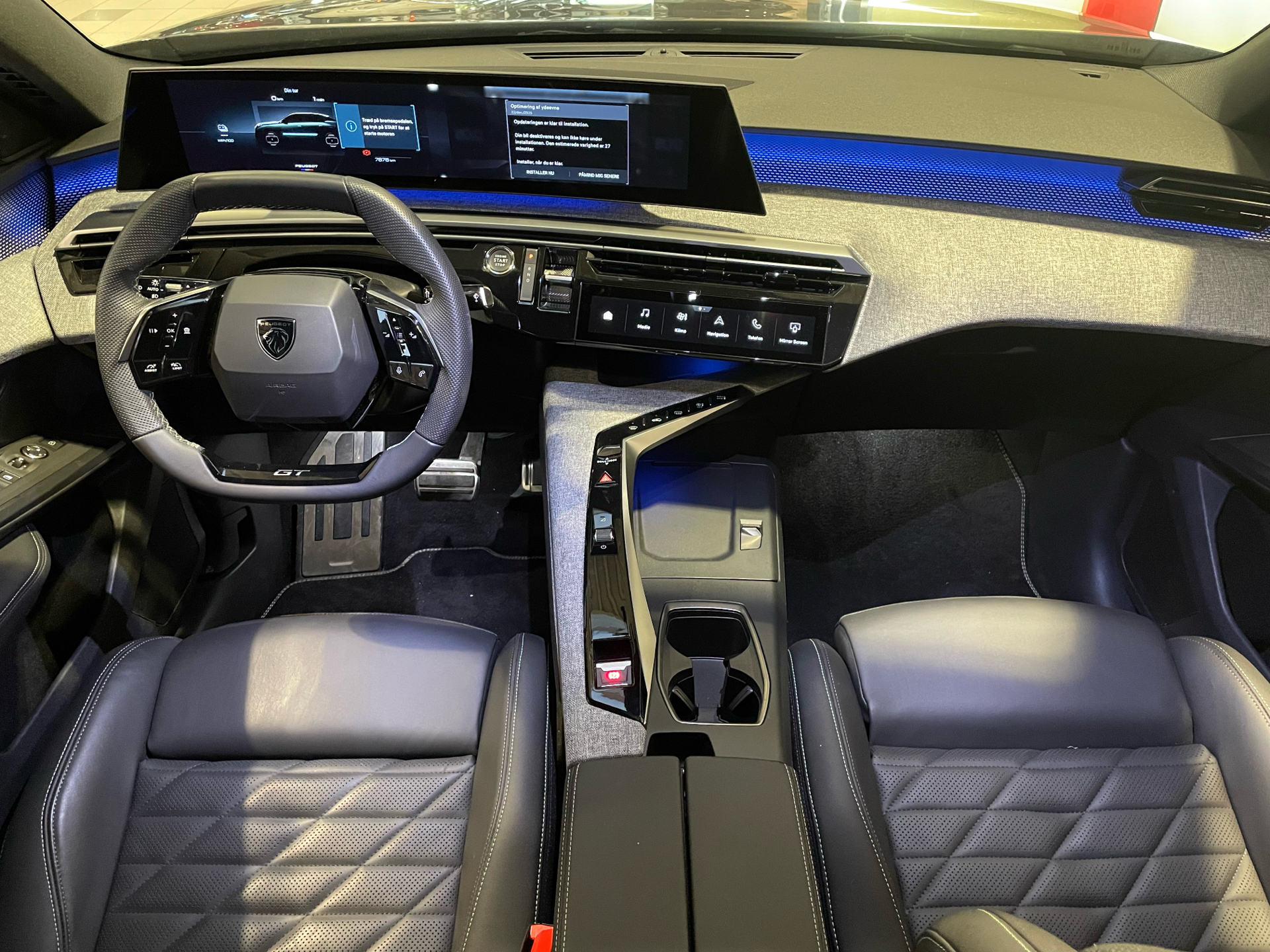 Billede af Peugeot e-3008 EL GT Pack 210HK 5d Aut.