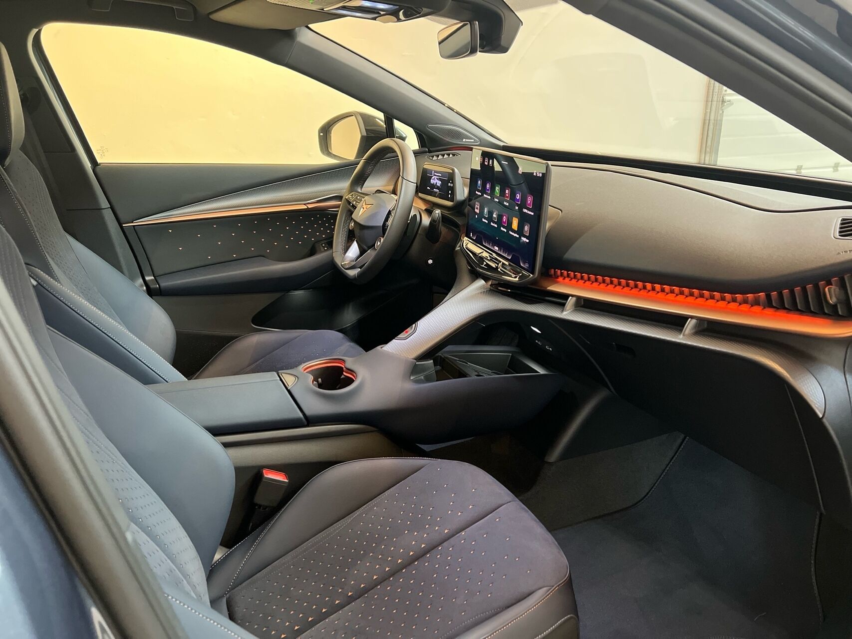 Billede af Cupra Tavascan EL VZ Adrenaline 4X4 340HK 5d Aut.