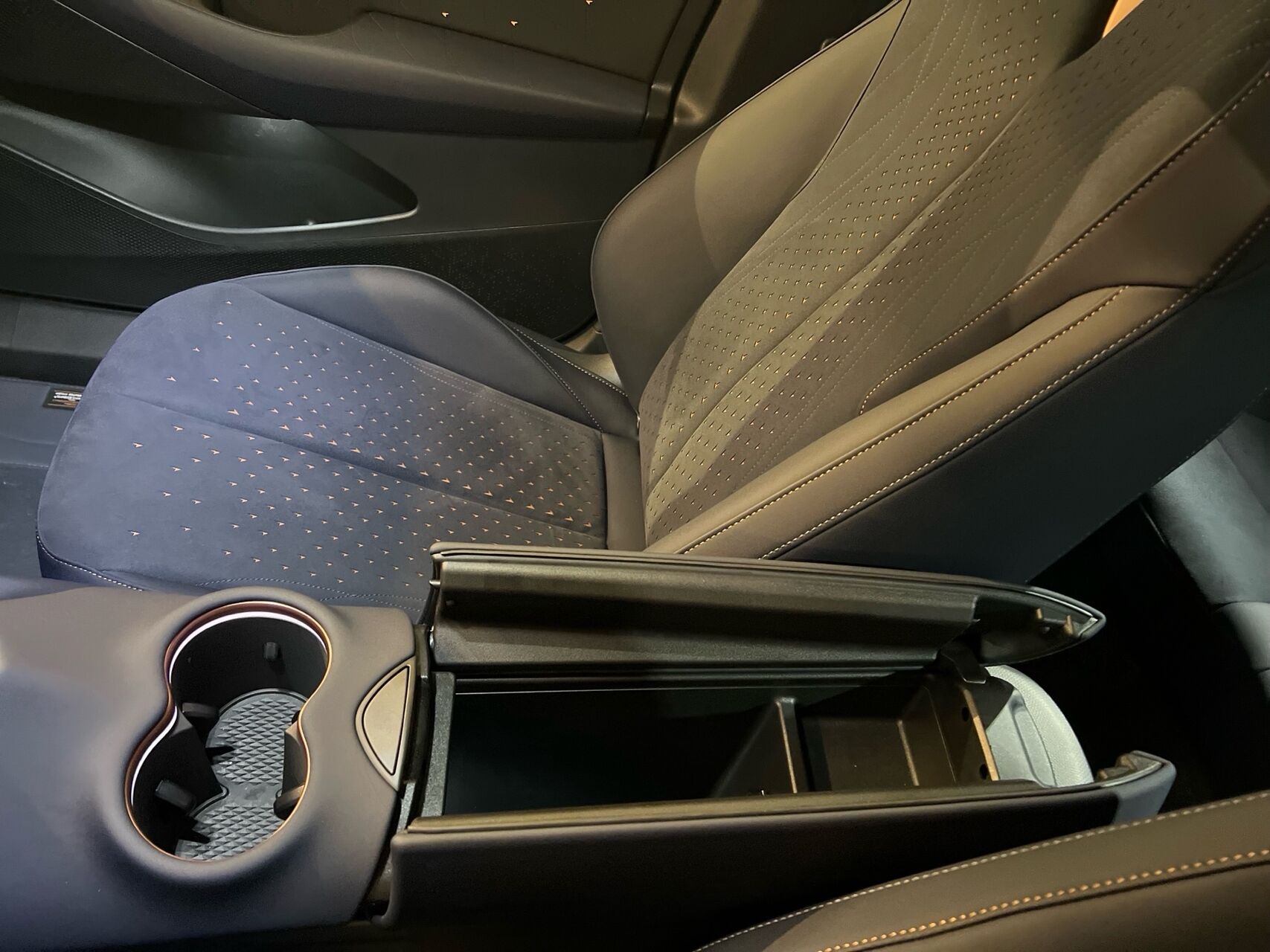 Billede af Cupra Tavascan EL VZ Adrenaline 4X4 340HK 5d Aut.