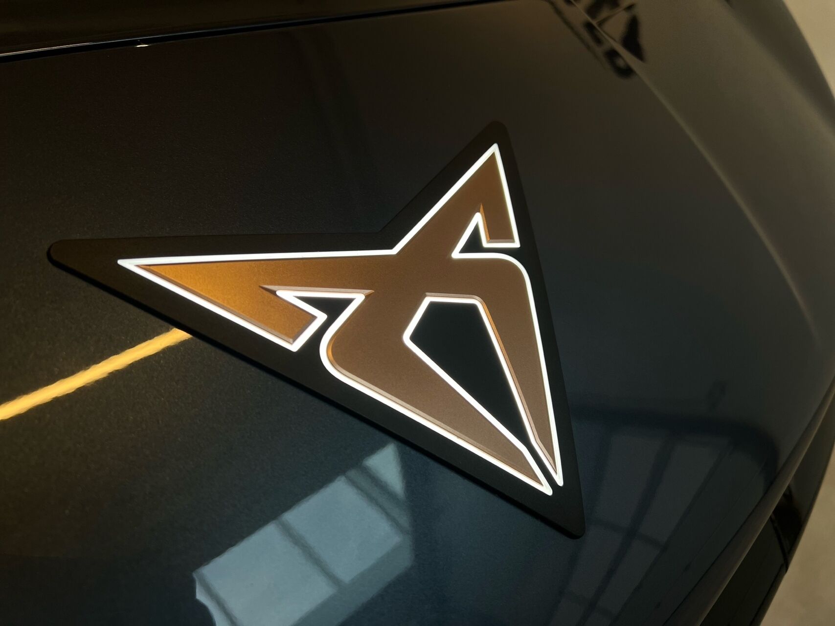 Billede af Cupra Tavascan EL VZ Adrenaline 4X4 340HK 5d Aut.