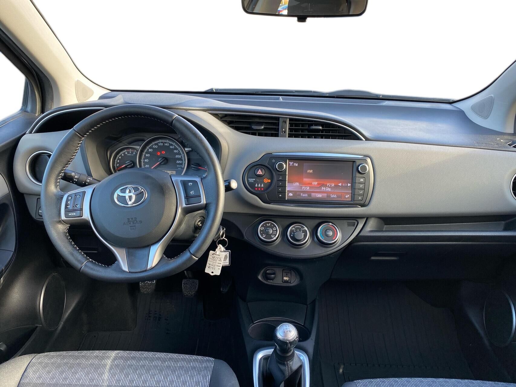 Billede af Toyota Yaris 1,0 VVT-I T2 69HK 5d