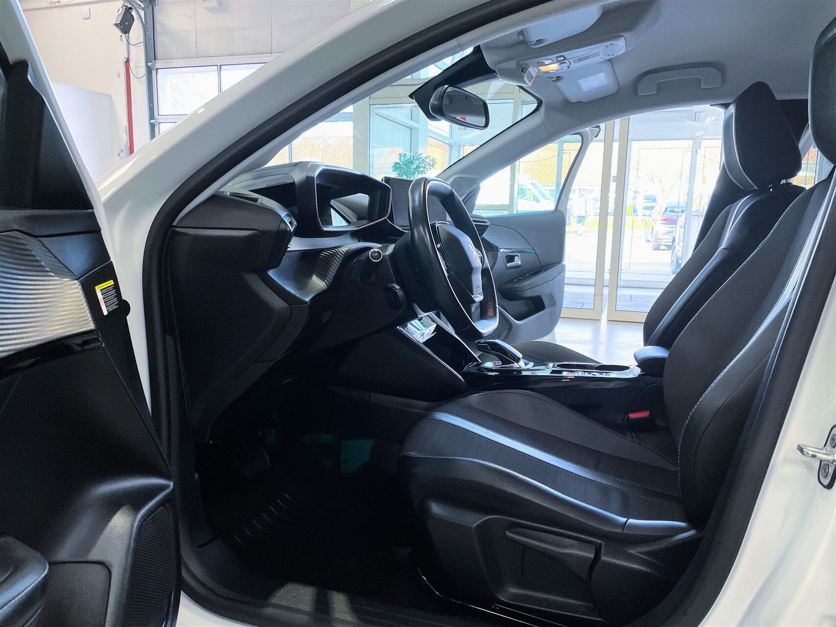 Billede af Peugeot e-208 EL Allure 136HK 5d Aut.