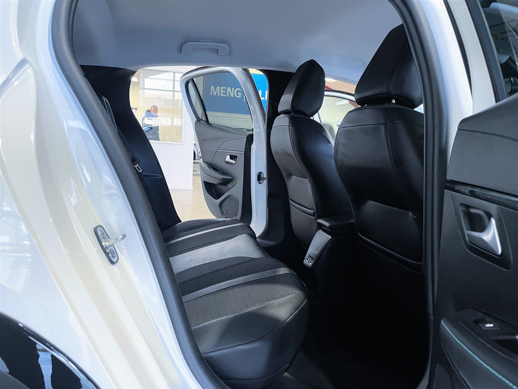 Billede af Peugeot e-208 EL Allure 136HK 5d Aut.