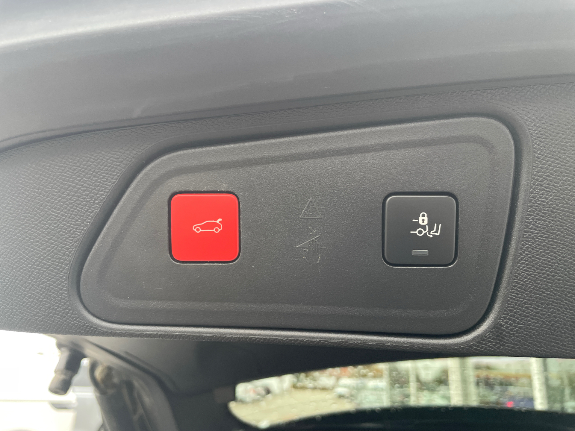 Billede af Peugeot 3008 1,6 PureTech  Plugin-hybrid Allure Pack LTD EAT8 225HK 5d 8g Aut.