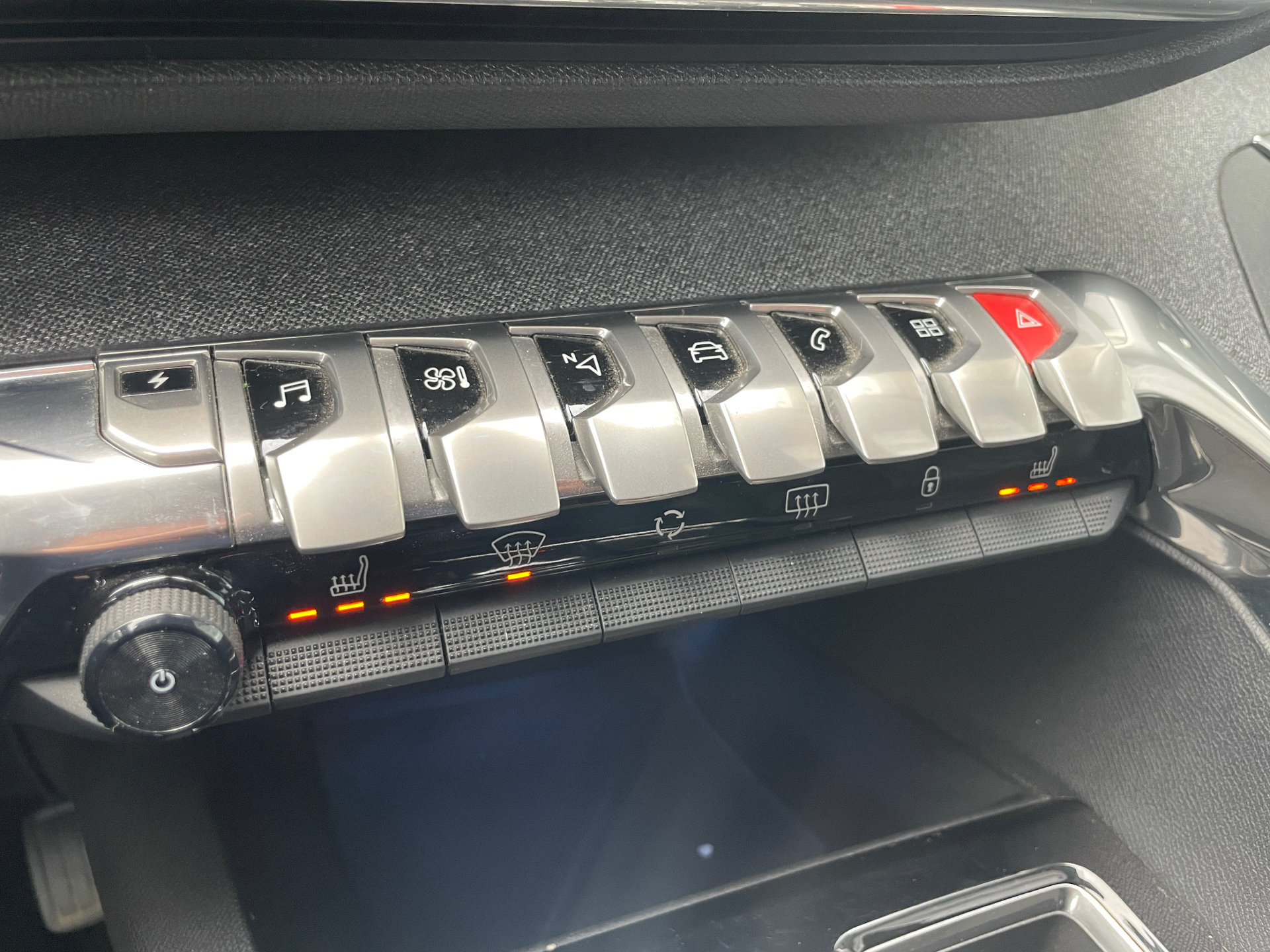 Billede af Peugeot 3008 1,6 PureTech  Plugin-hybrid Allure Pack LTD EAT8 225HK 5d 8g Aut.