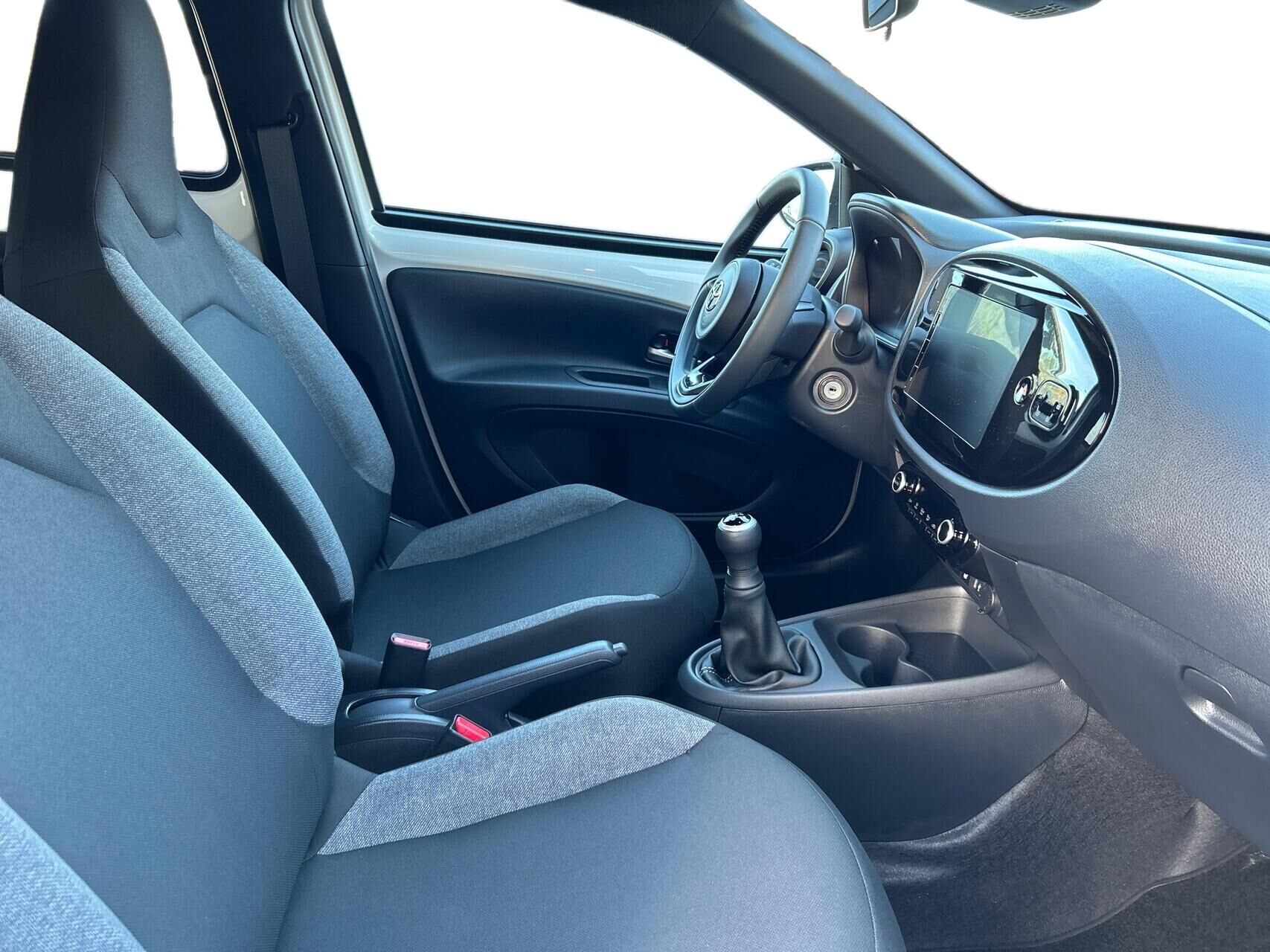 Billede af Toyota Aygo X 1,0 VVT-I Active 72HK 5d