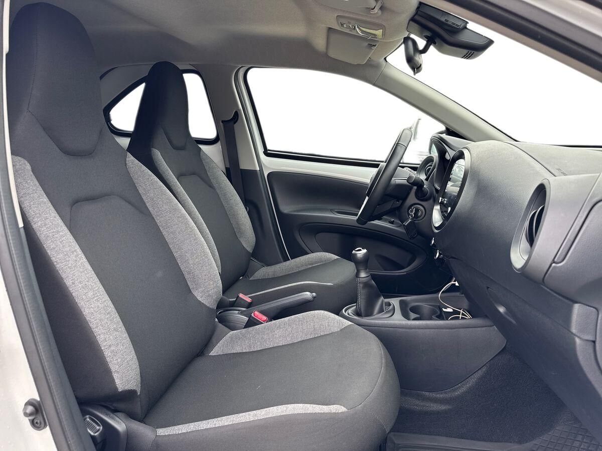 Billede af Toyota Aygo X 1,0 VVT-I Active 72HK 5d