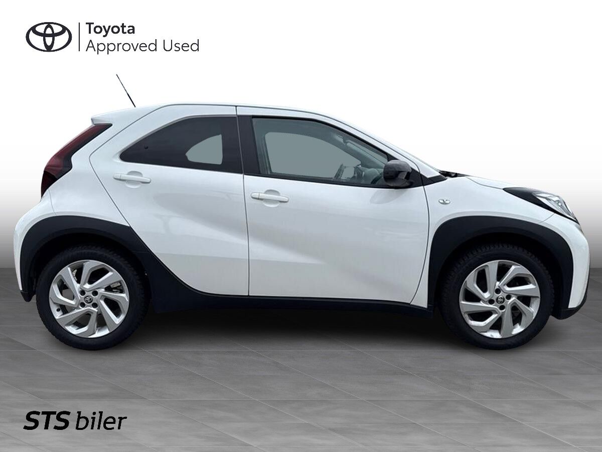 Billede af Toyota Aygo X 1,0 VVT-I Active 72HK 5d