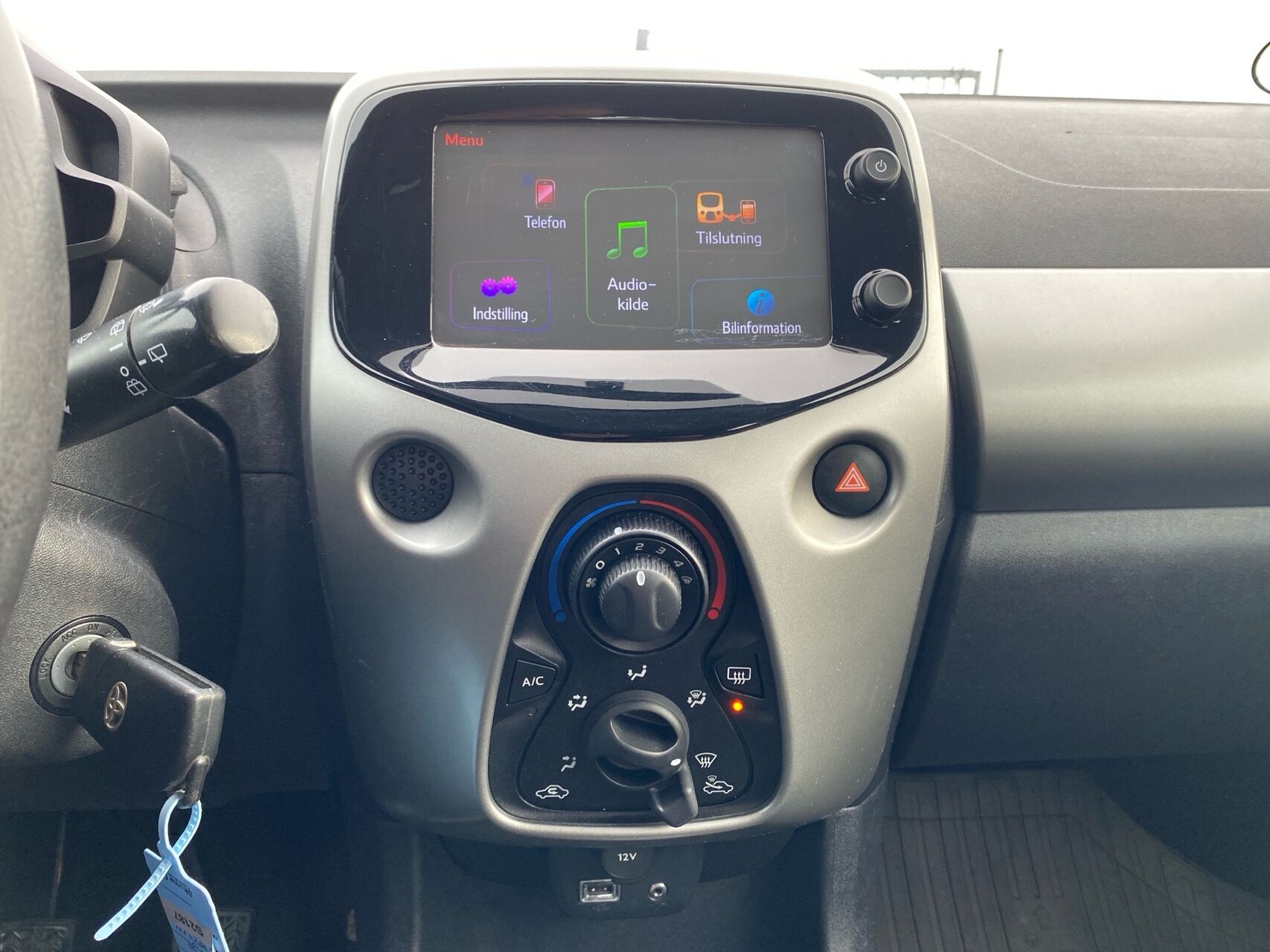 Billede af Toyota Aygo 1,0 VVT-I X-Play + X-Touch 69HK 5d