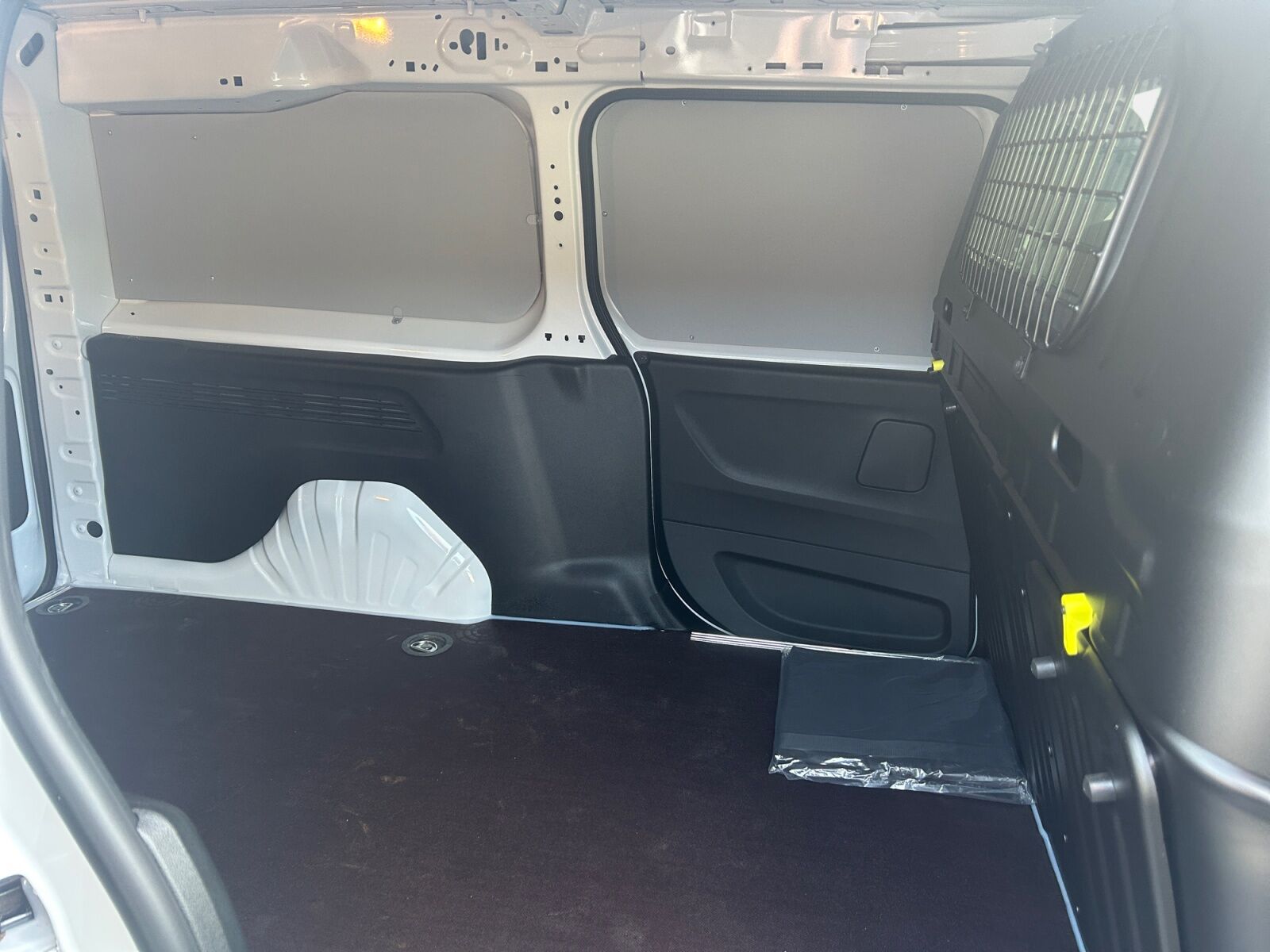 Billede af Toyota Proace City Long 1,5 D Comfort Master To Skydedøre 130HK Van 8g Aut.