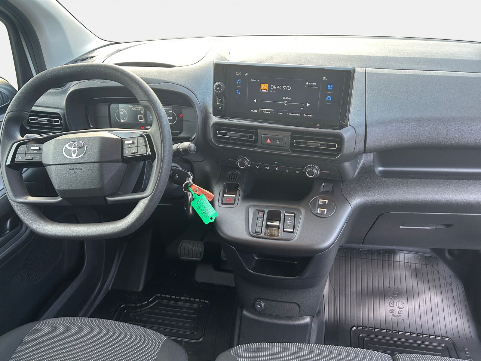 Billede af Toyota Proace City Long 1,5 D Comfort Master To Skydedøre 130HK Van 8g Aut.