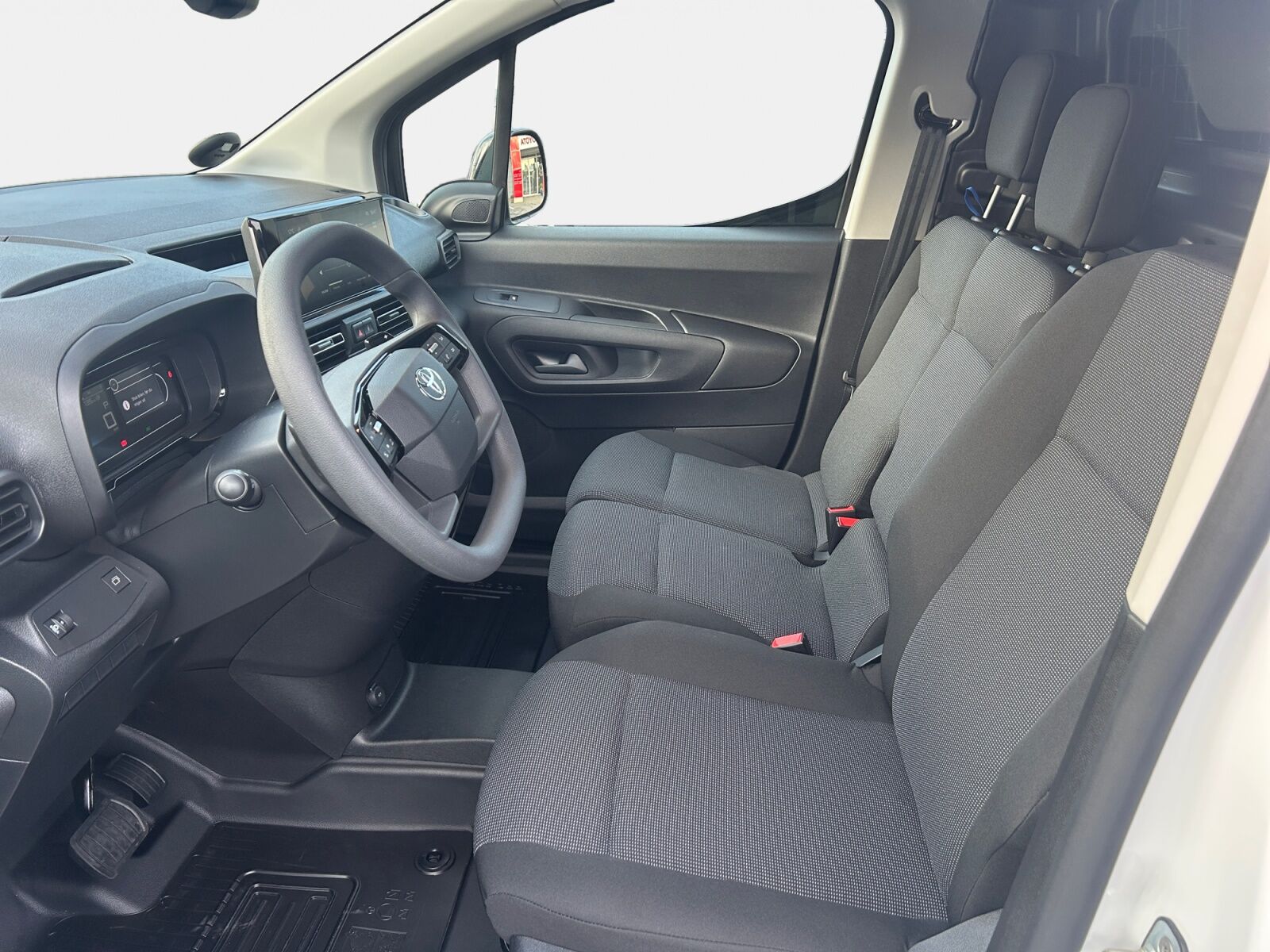 Billede af Toyota Proace City Long 1,5 D Comfort Master To Skydedøre 130HK Van 8g Aut.