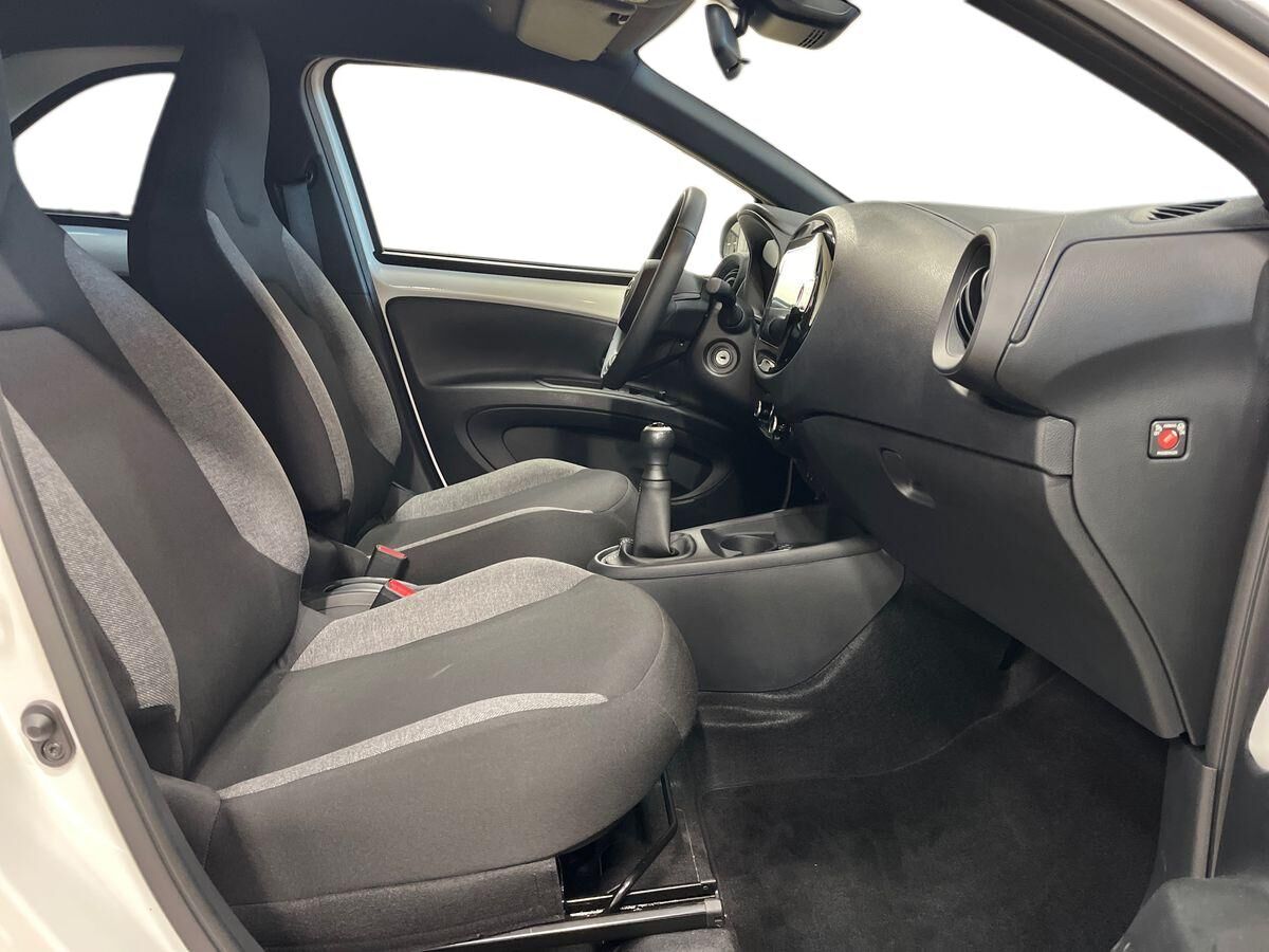 Billede af Toyota Aygo X 1,0 VVT-I Active 72HK 5d