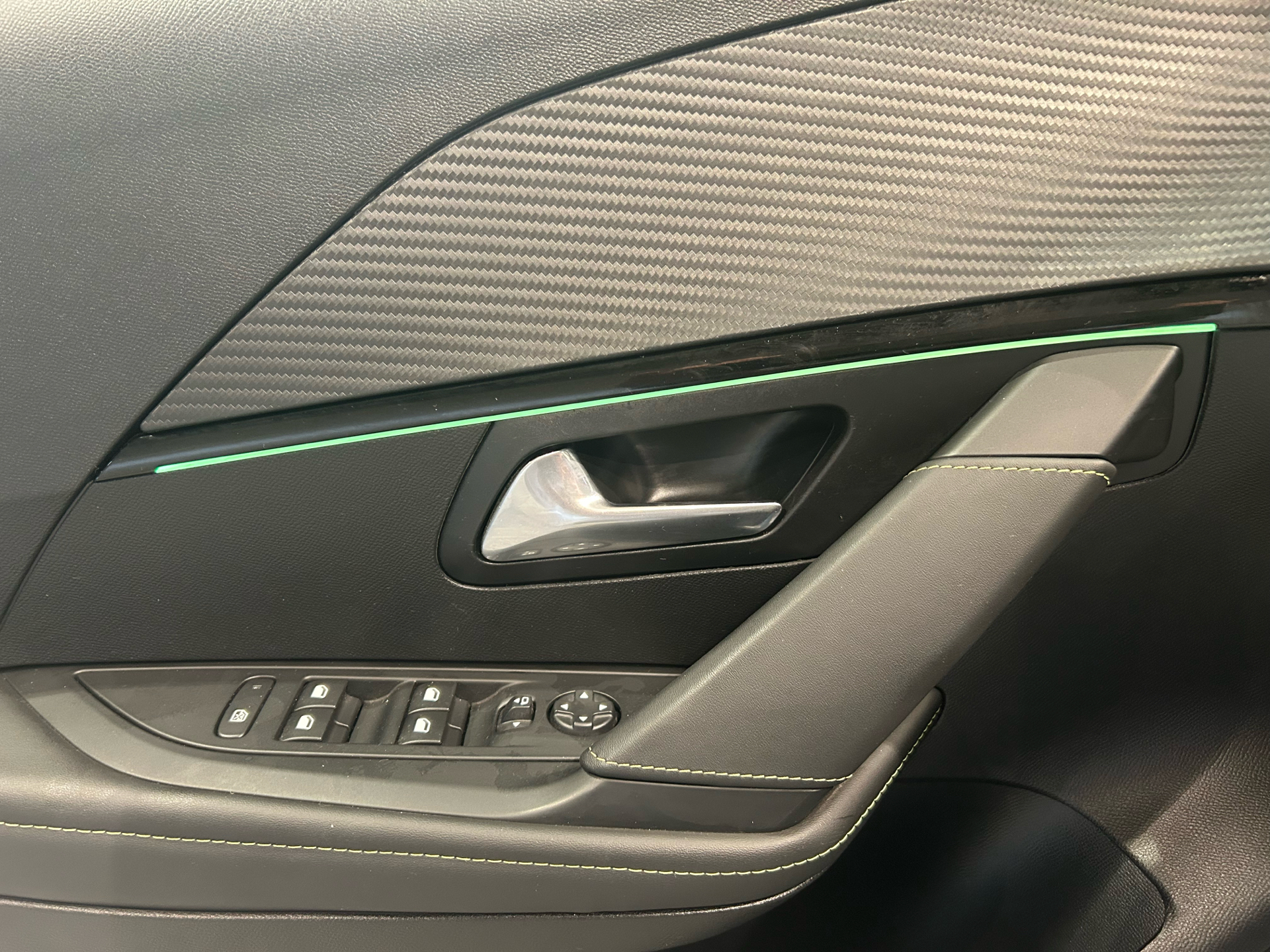 Billede af Peugeot 208 1,2 PureTech GT 100HK 5d 6g