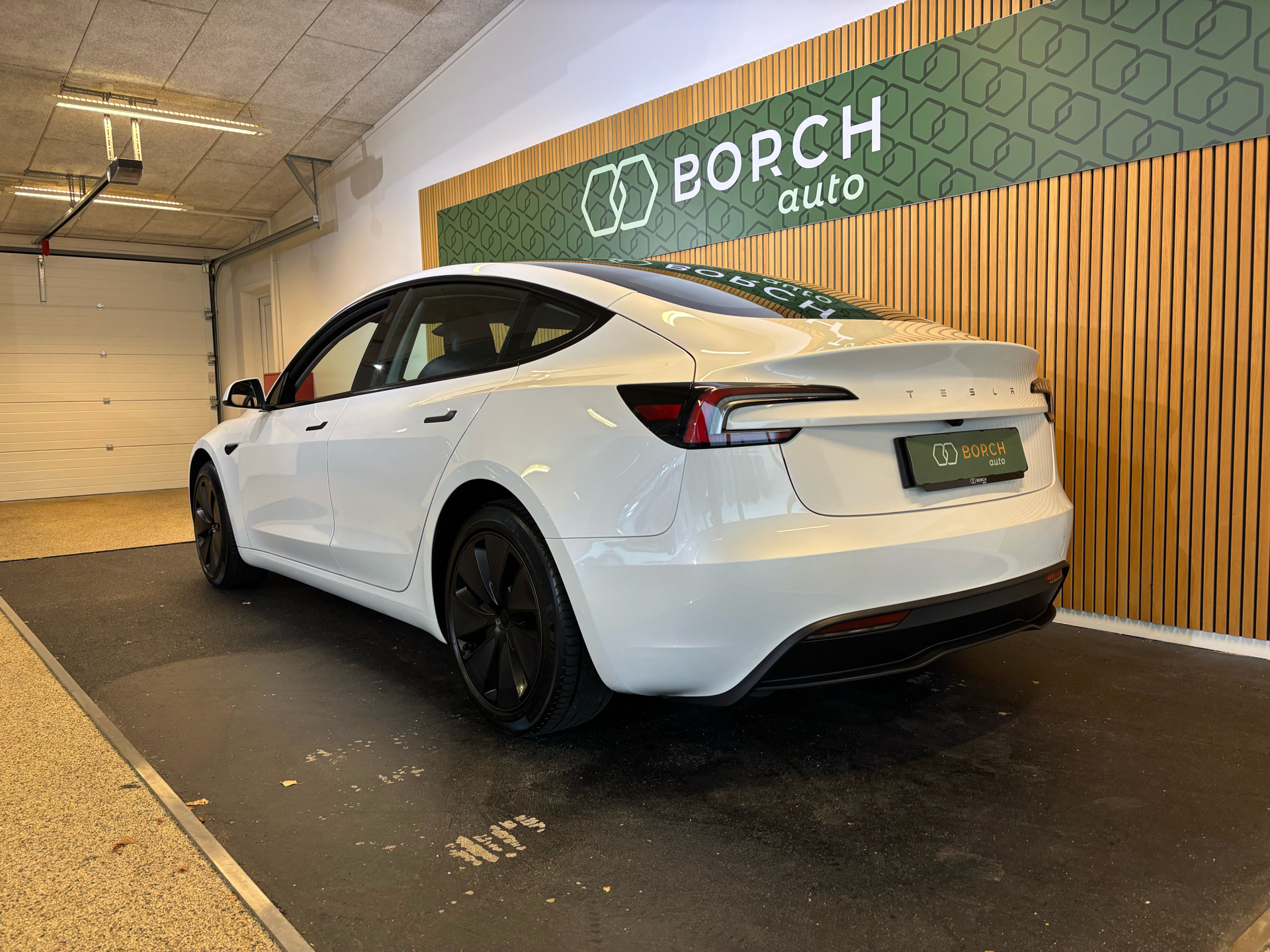 Billede af Tesla Model 3 EL Standard Range 283HK Aut.