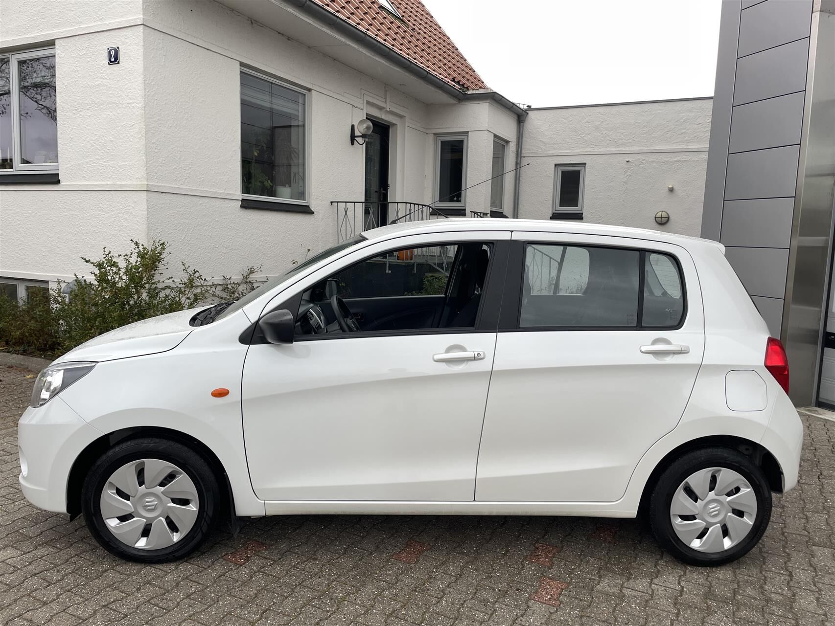 Billede af Suzuki Celerio 1,0 Dualjet 12V Club 68HK 5d