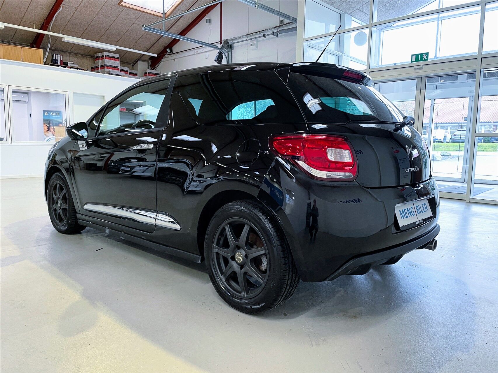 Billede af Citroën DS3 1,6 e-HDi Style 92HK 3d