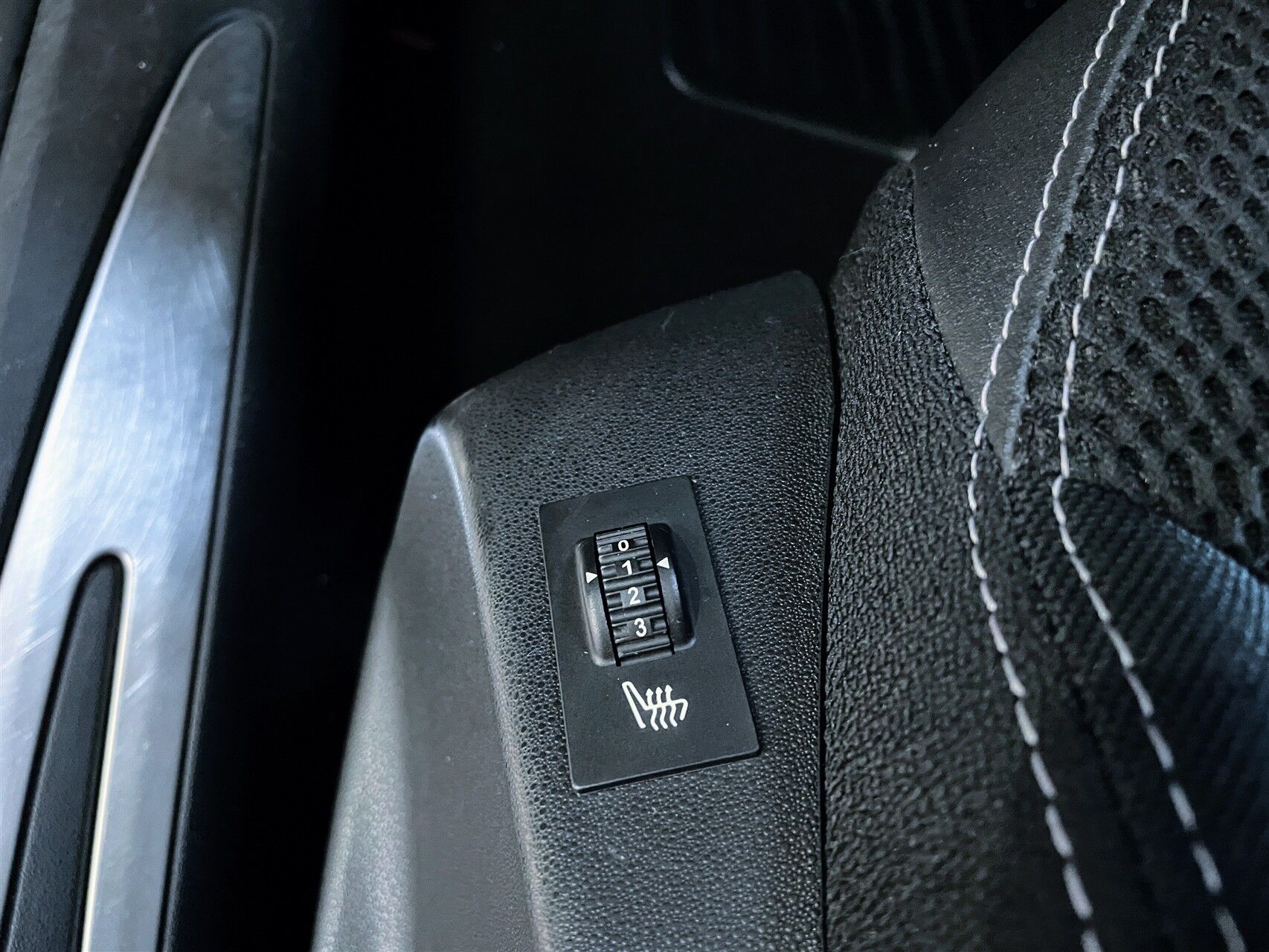 Billede af Citroën DS3 1,6 e-HDi Style 92HK 3d