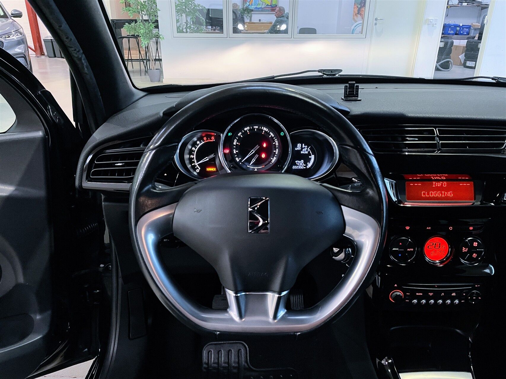 Billede af Citroën DS3 1,6 e-HDi Style 92HK 3d