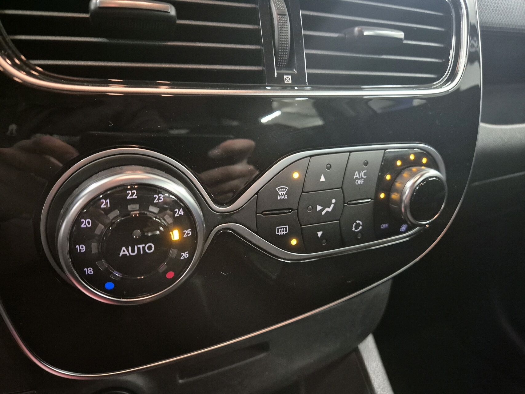 Billede af Renault Clio Sport Tourer 1,5 Energy DCI Zen 90HK Stc