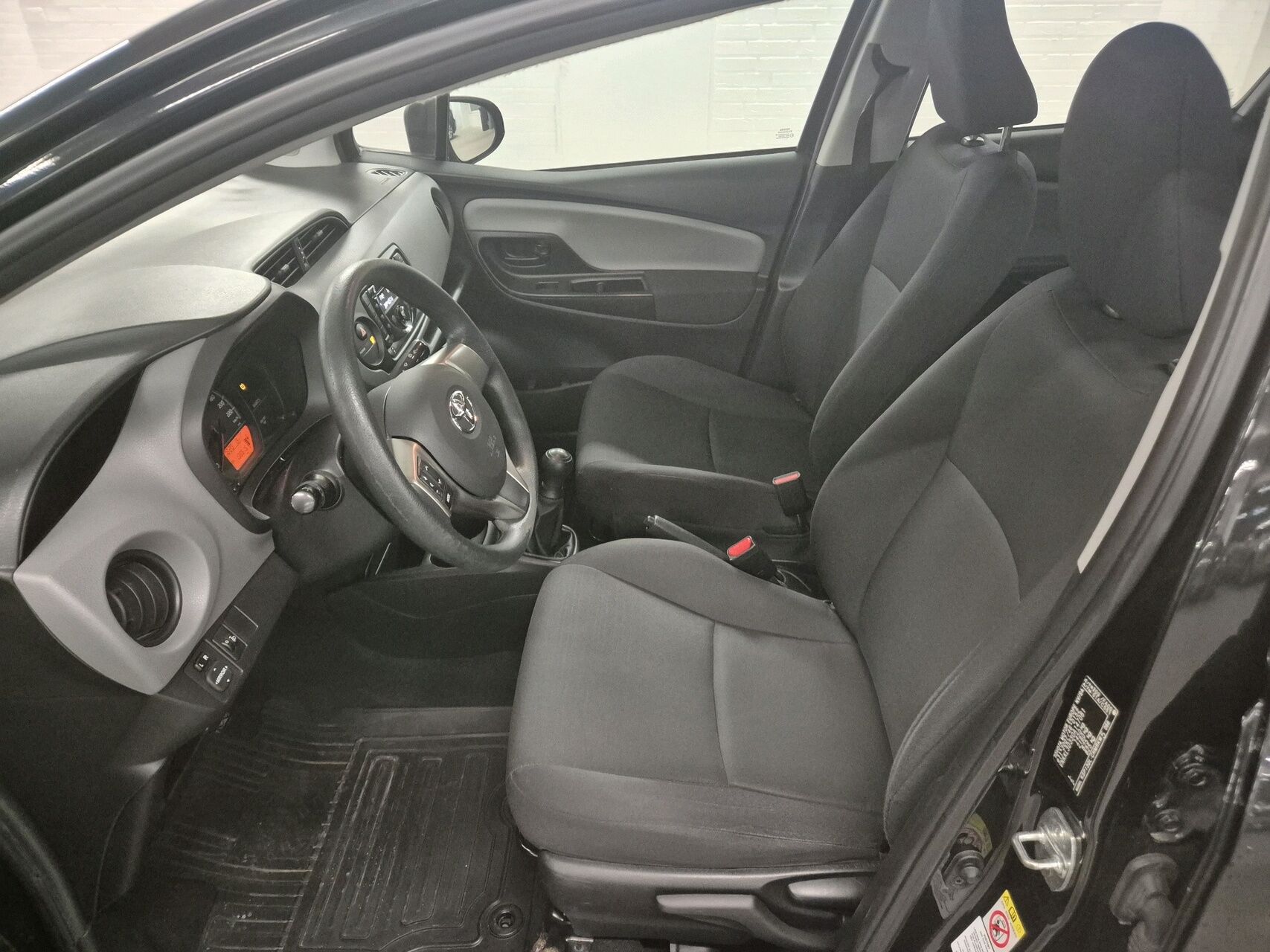 Billede af Toyota Yaris 1,0 VVT-I T1 69HK 5d