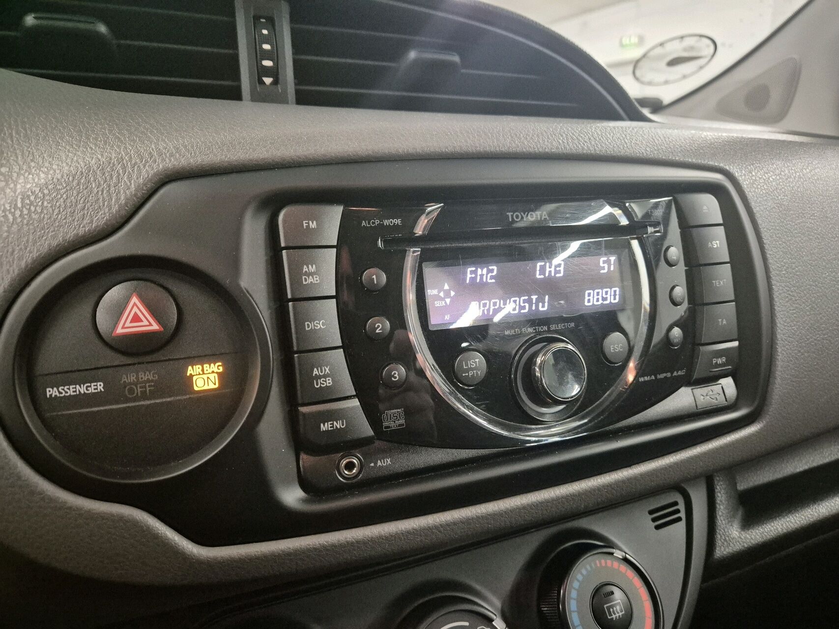 Billede af Toyota Yaris 1,0 VVT-I T1 69HK 5d