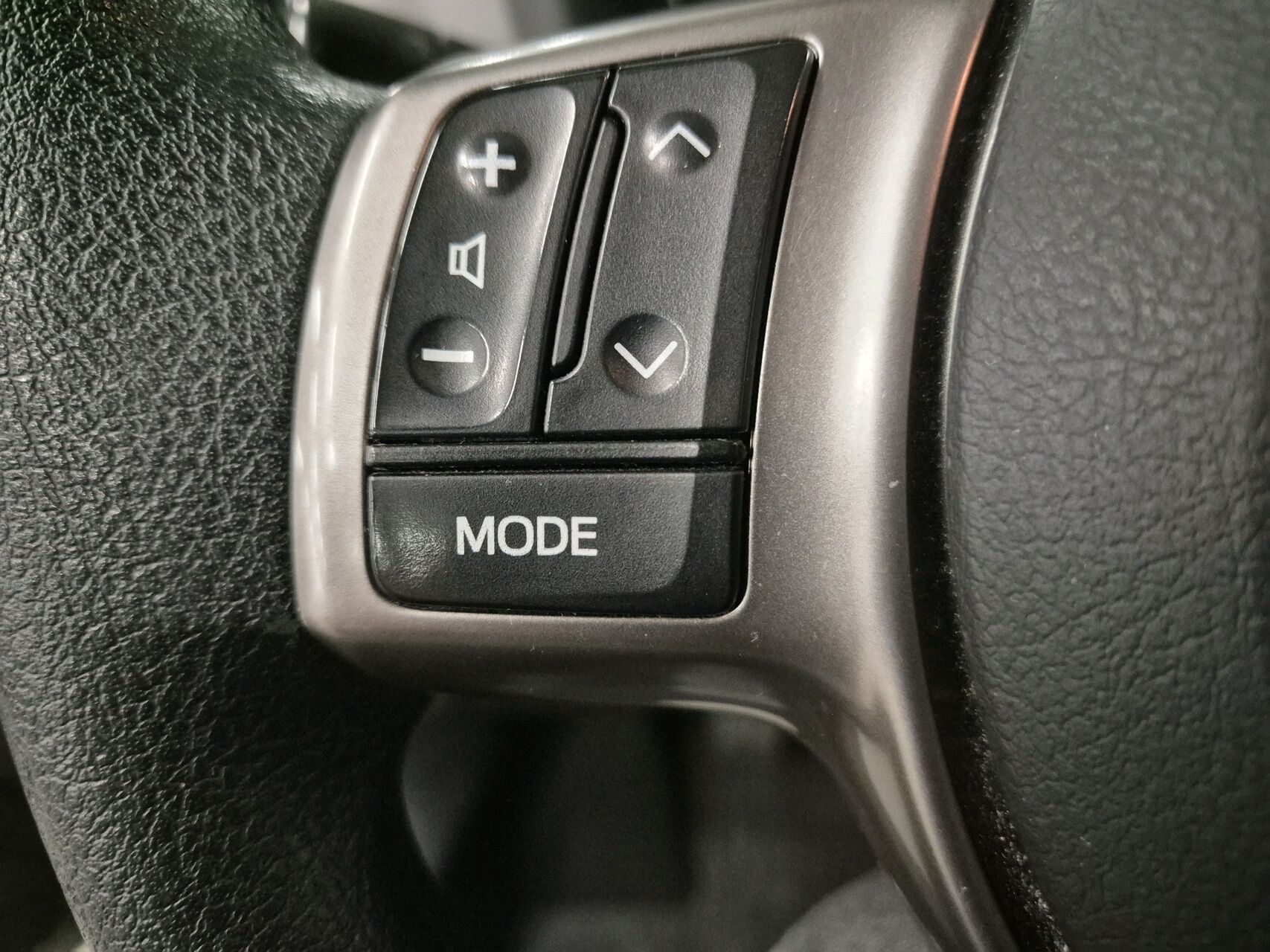 Billede af Toyota Yaris 1,0 VVT-I T1 69HK 5d