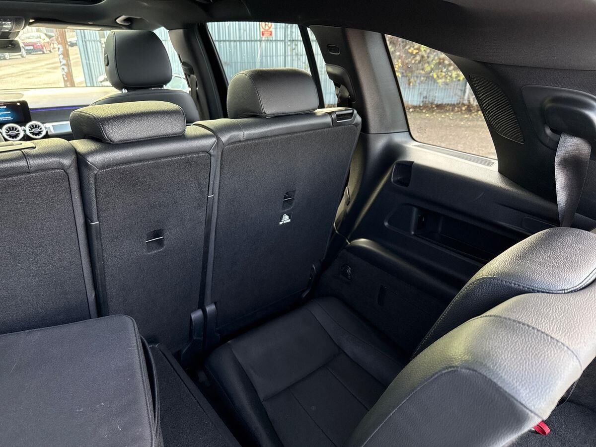 Billede af Mercedes-Benz EQB 250 EL Progressive 7 pers. 190HK 5d Aut.