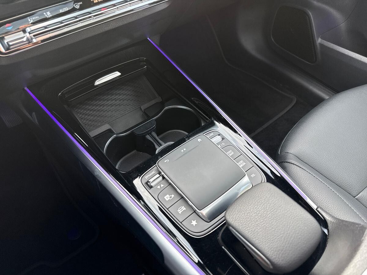 Billede af Mercedes-Benz EQB 250 EL Progressive 7 pers. 190HK 5d Aut.