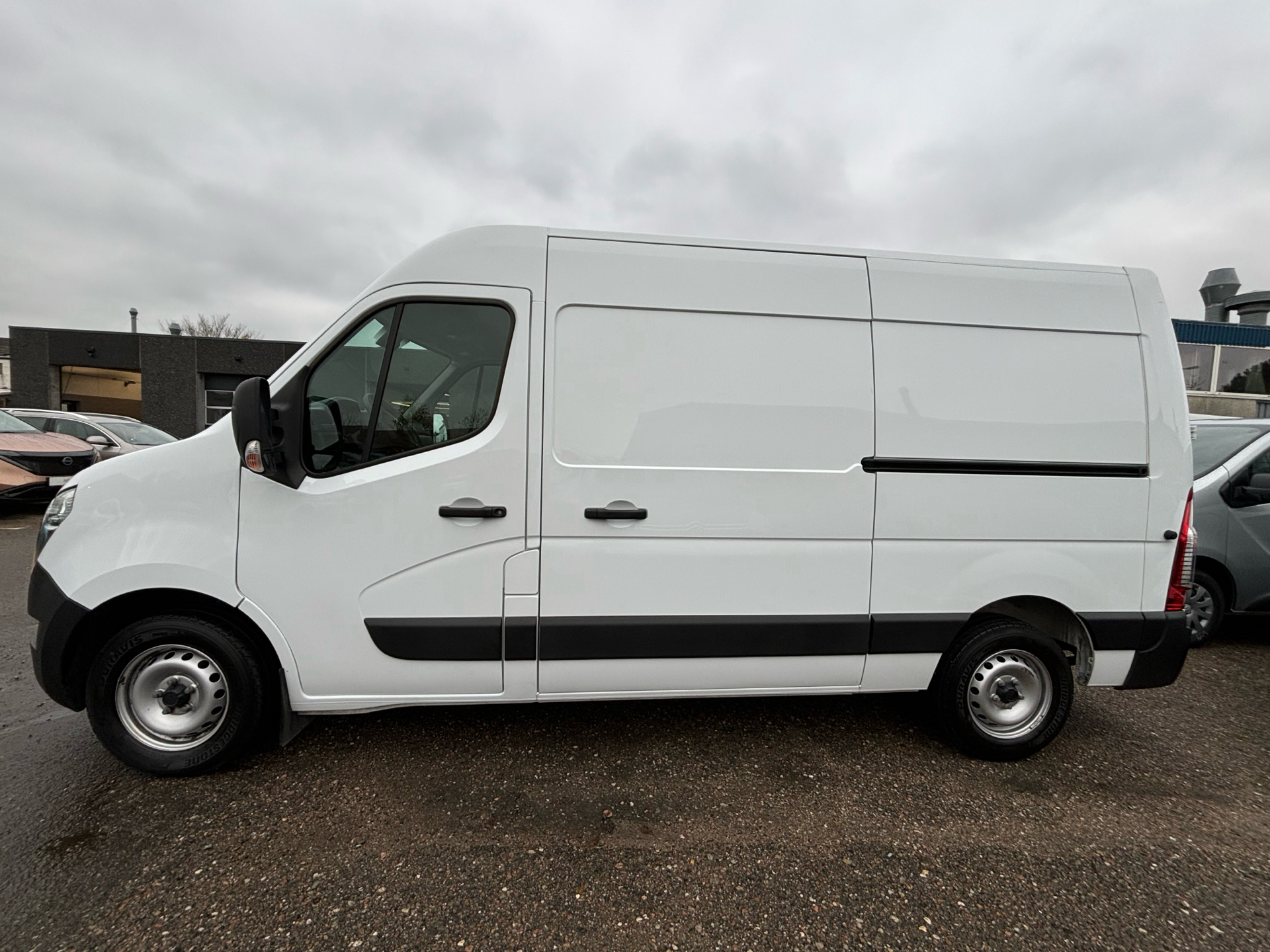 Billede af Nissan Interstar L2H2 2,3 DCi N-Connecta 150HK Van 6g