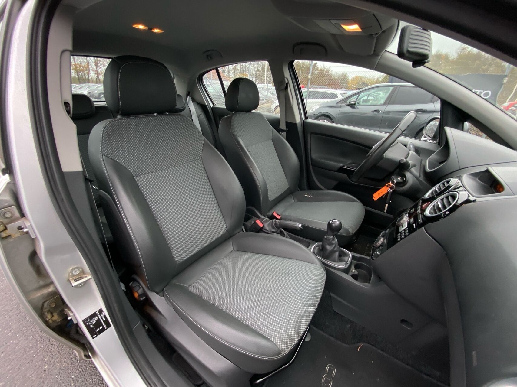 Billede af Opel Corsa 1,2 Twinport Sport 80HK 5d 6g