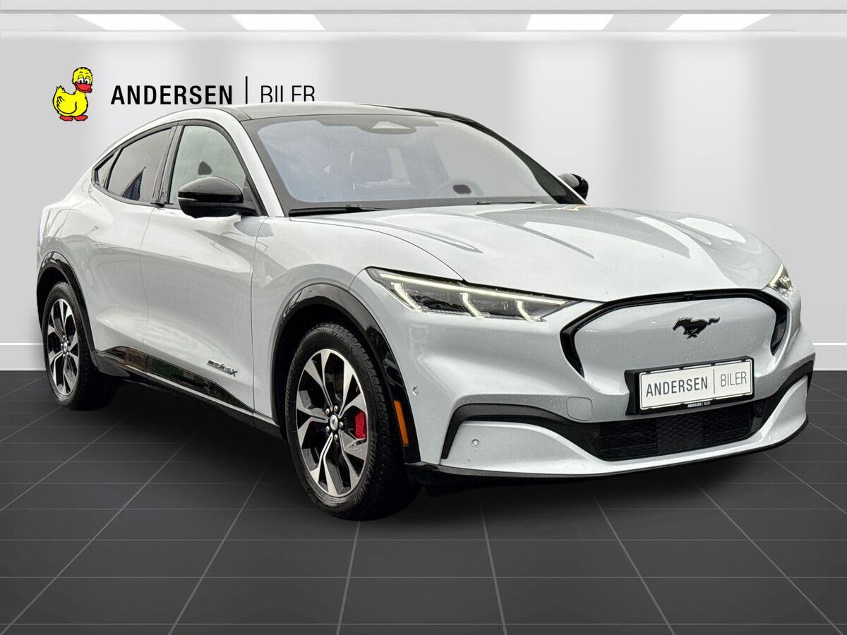 Billede af Ford Mustang Mach-E EL UR Premium AWD 351HK 5d Aut.